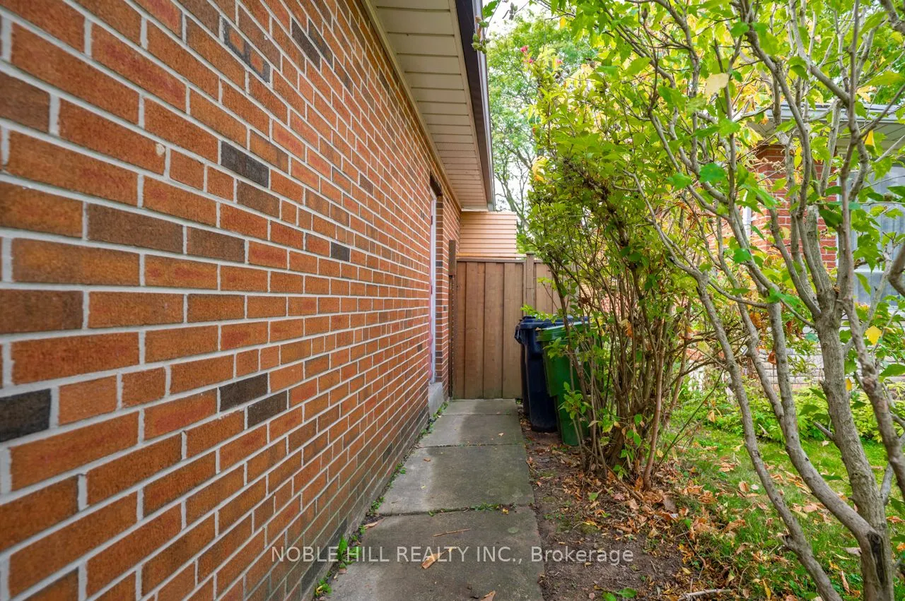 26 Canerouth Drive
