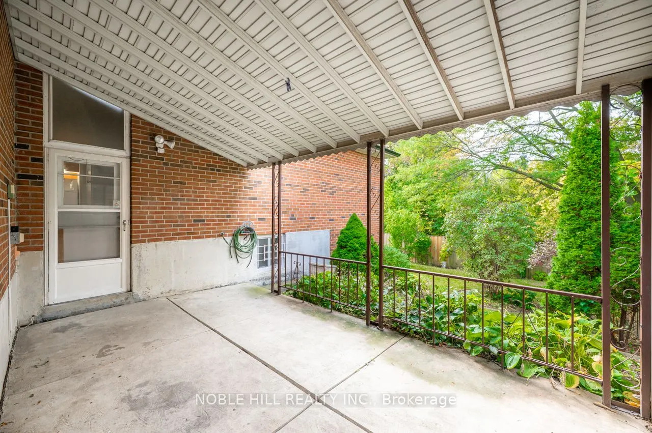 26 Canerouth Drive