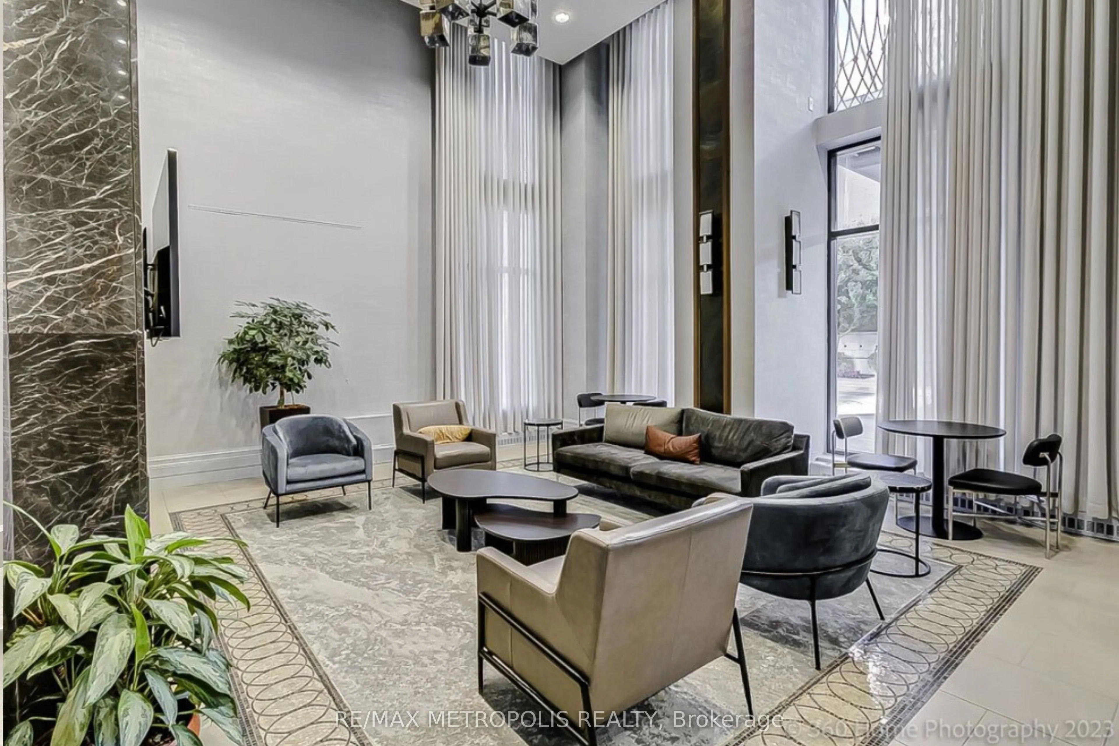385 Prince Of Wales Drive, #2504