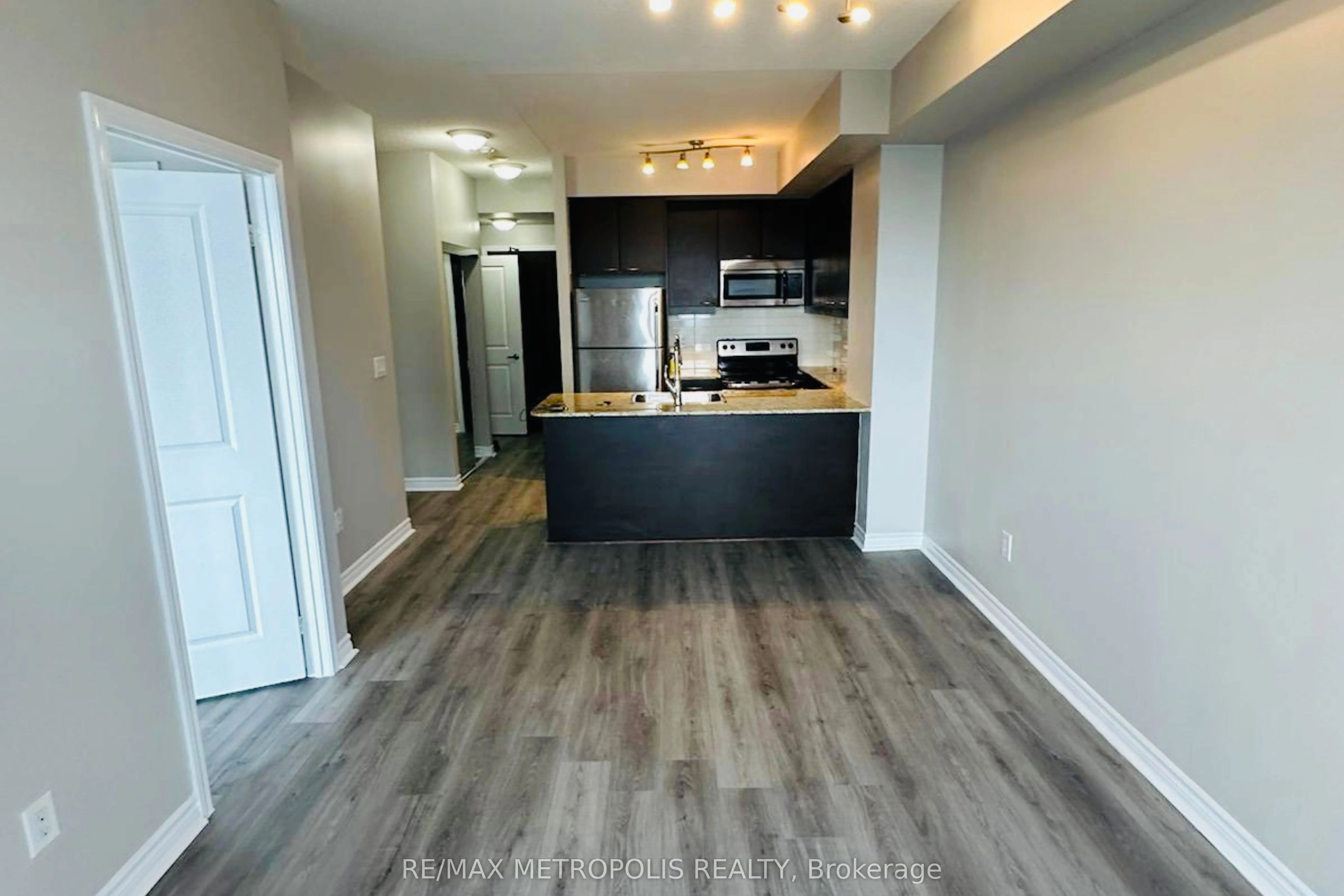 385 Prince Of Wales Drive, #2504
