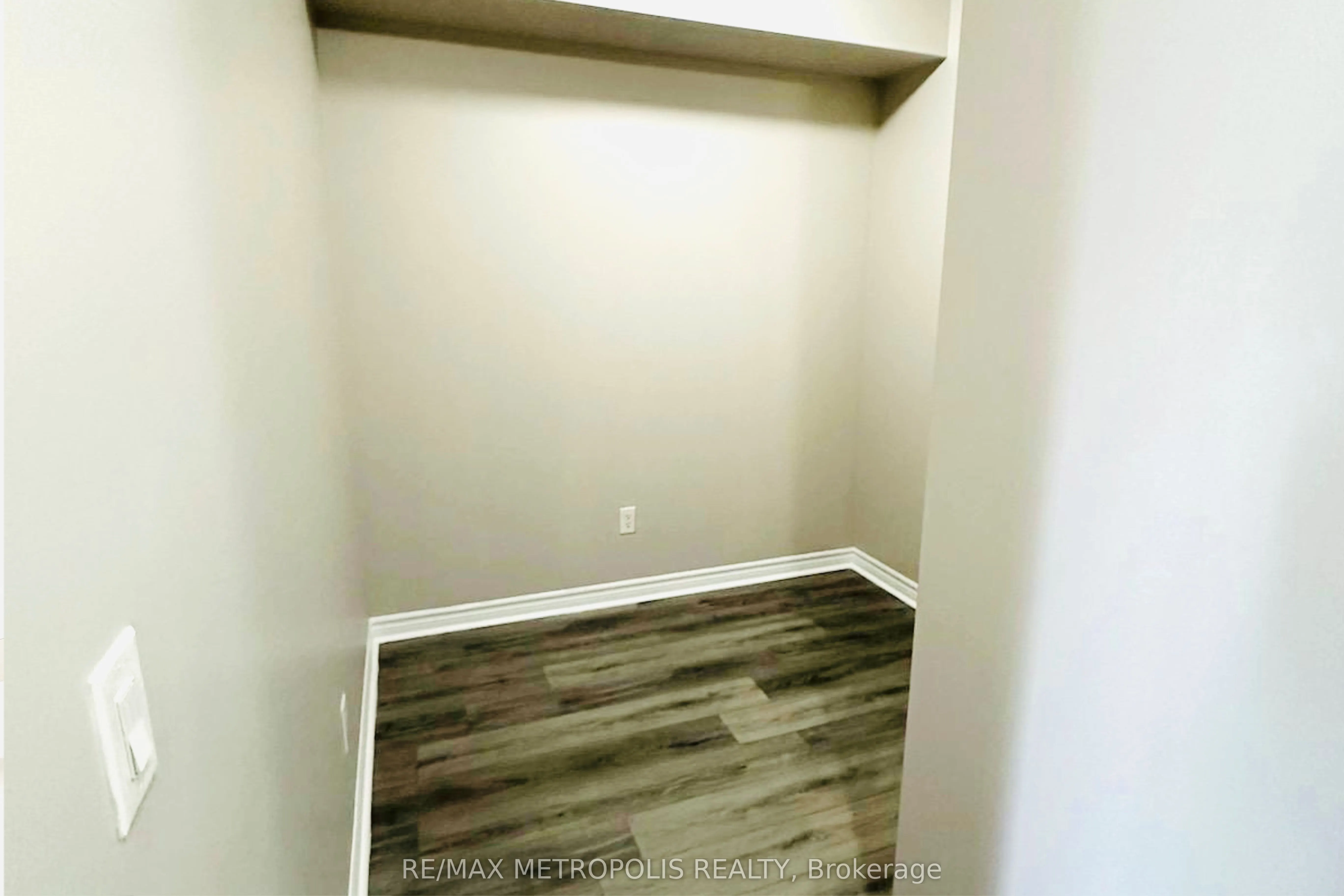 385 Prince Of Wales Drive, #2504