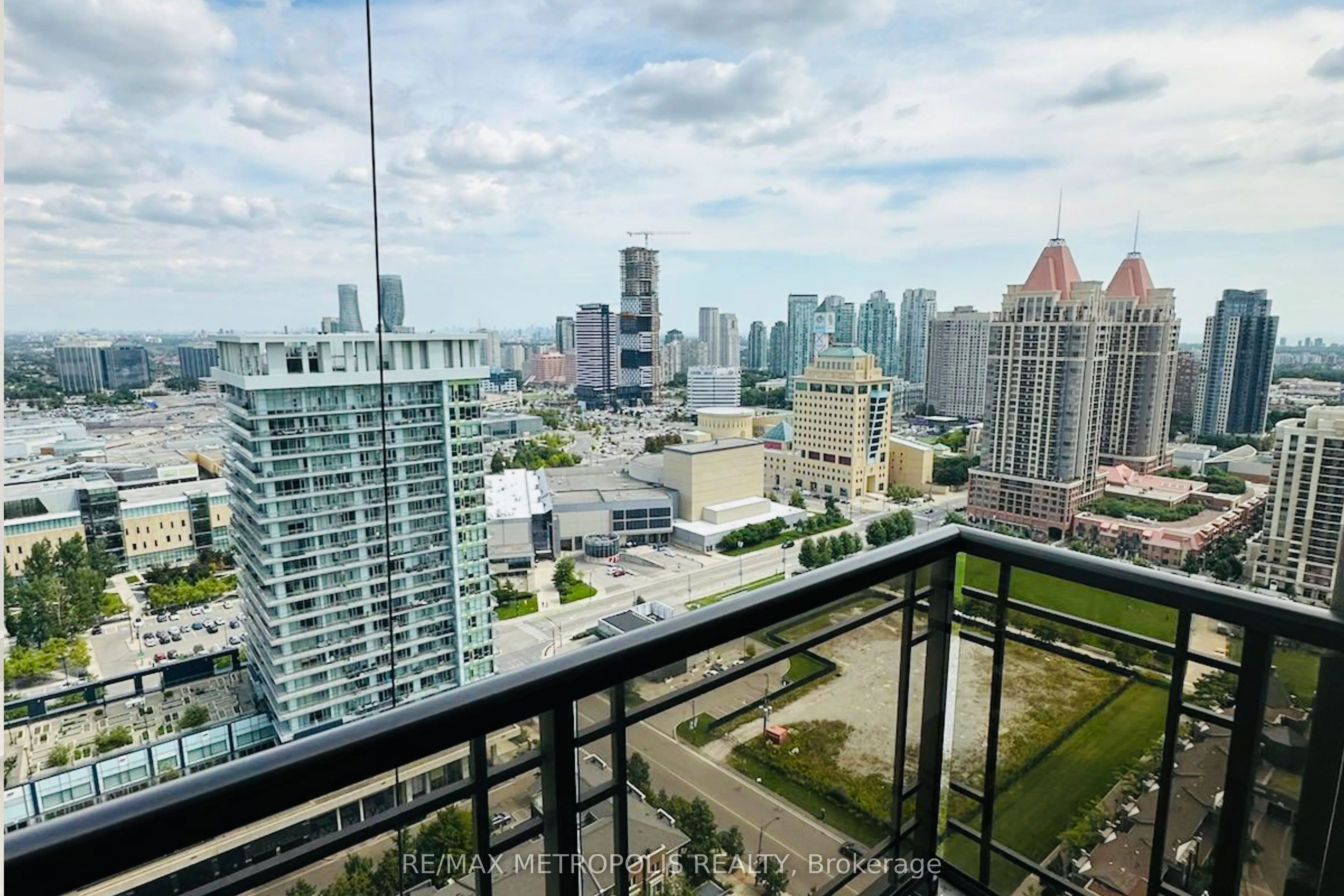 385 Prince Of Wales Drive, #2504