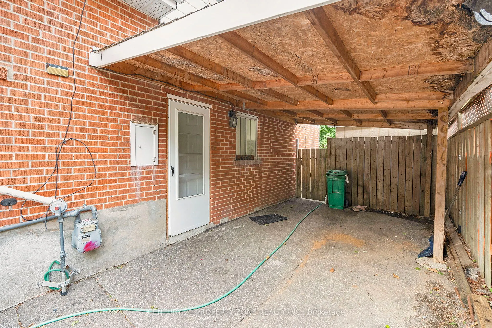 3387 Kelowna Court