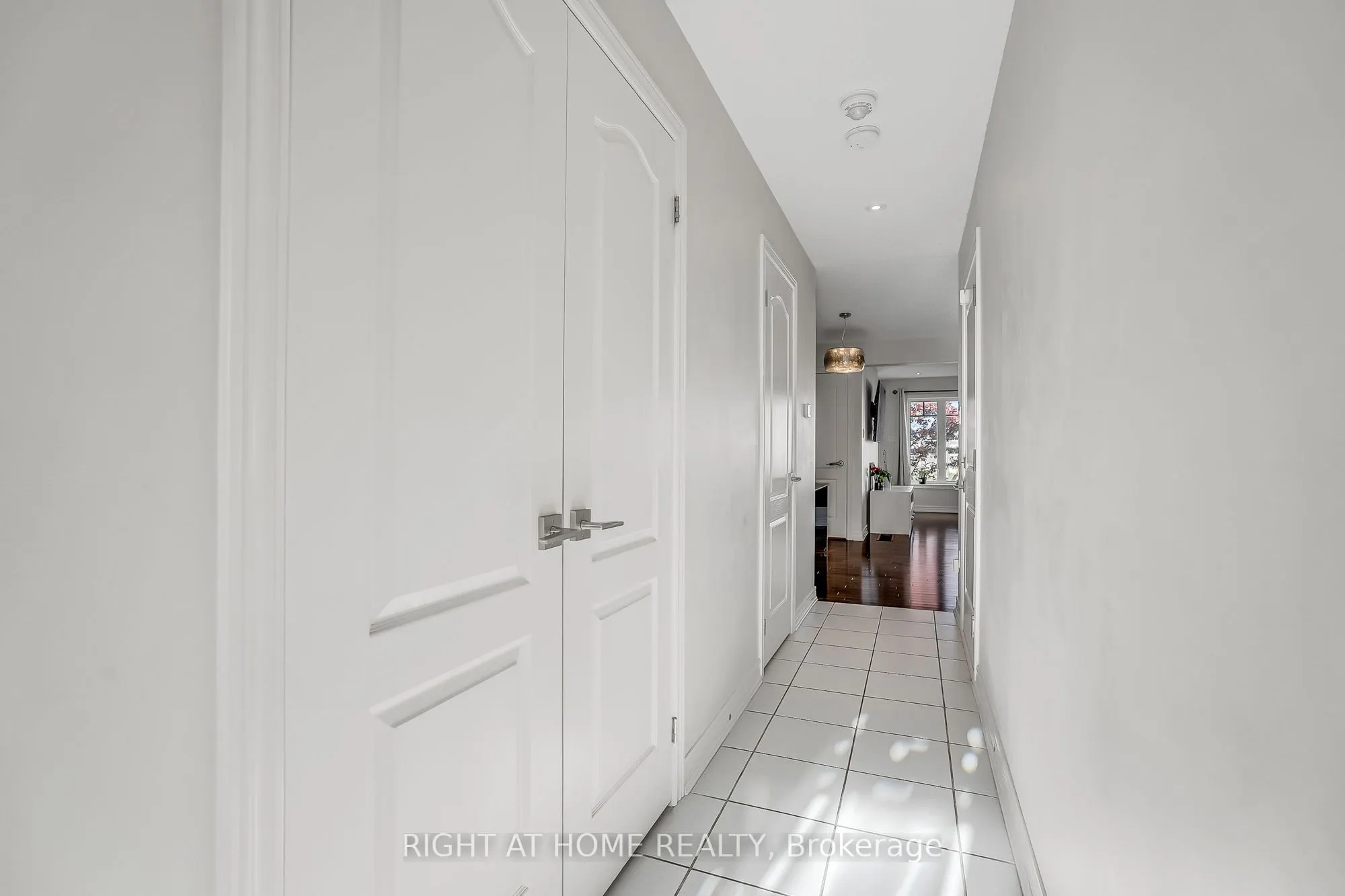 88 Winterton Court N