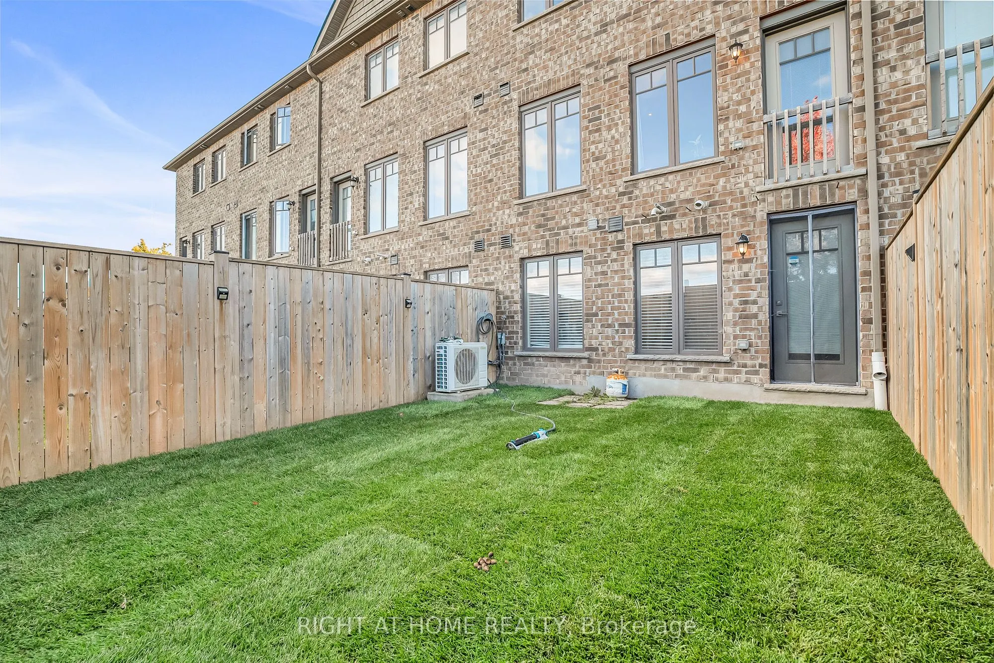 88 Winterton Court N
