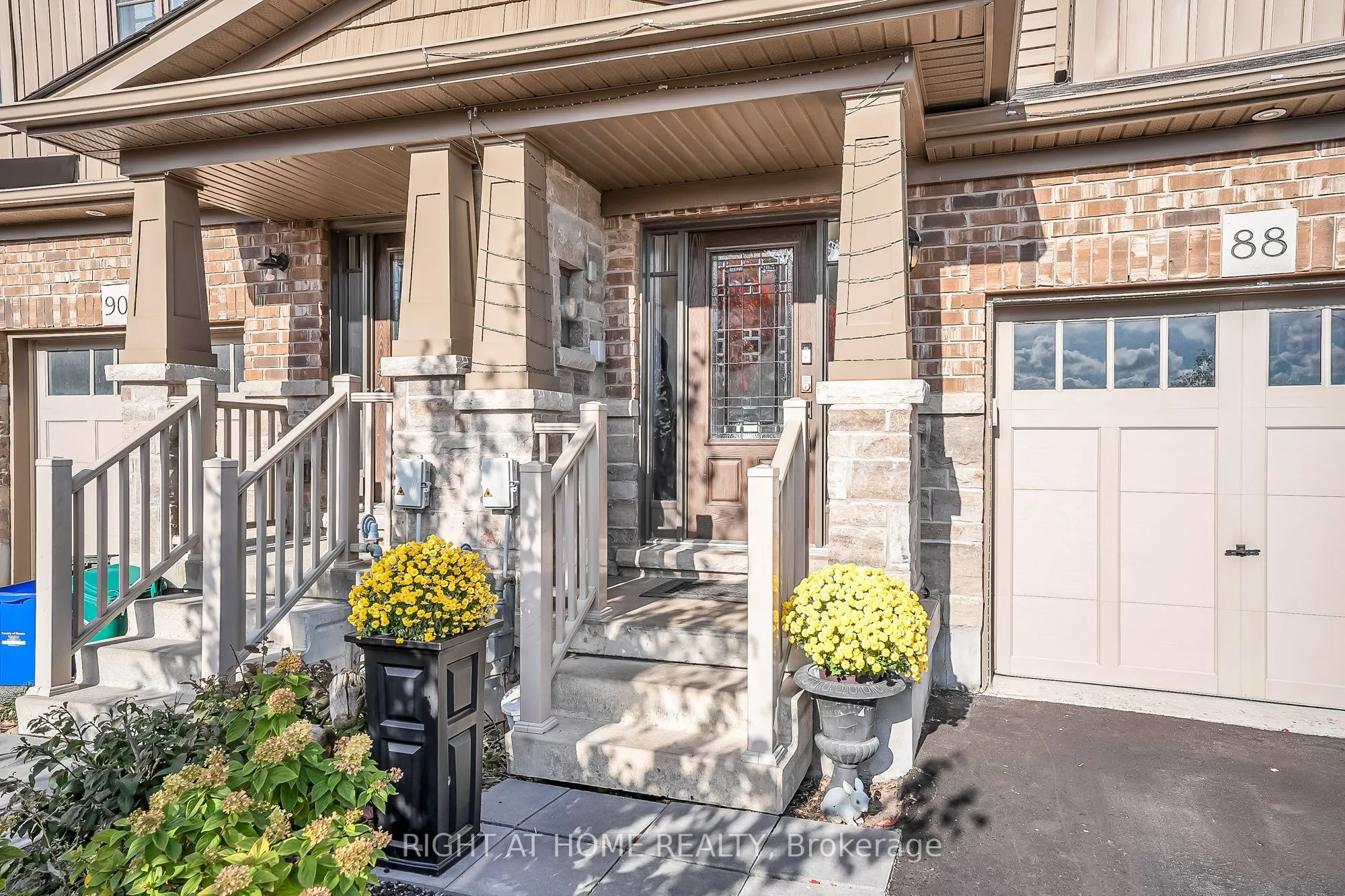 88 Winterton Court N