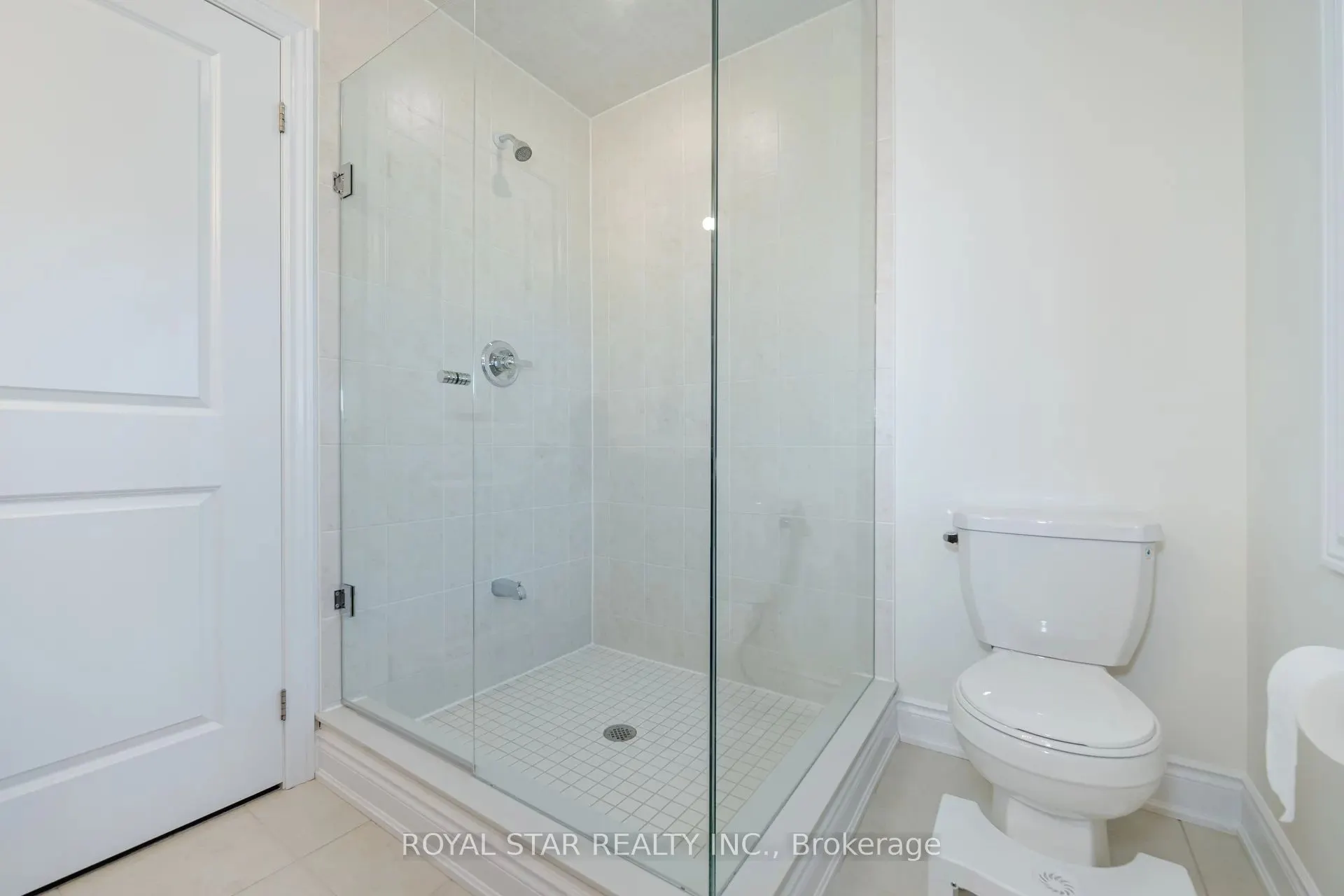 1 Bushwood Trail, #Upper
