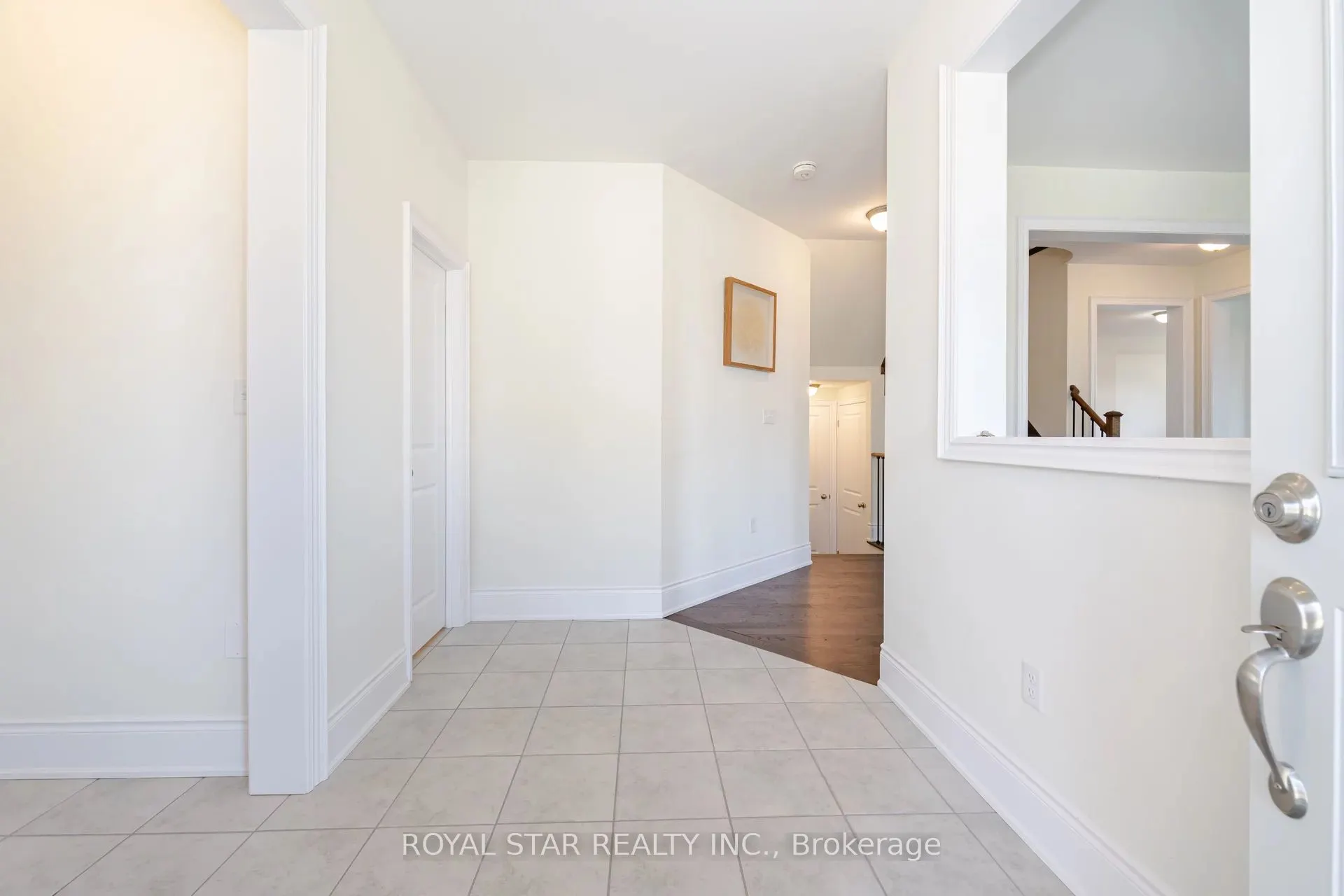 1 Bushwood Trail, #Upper