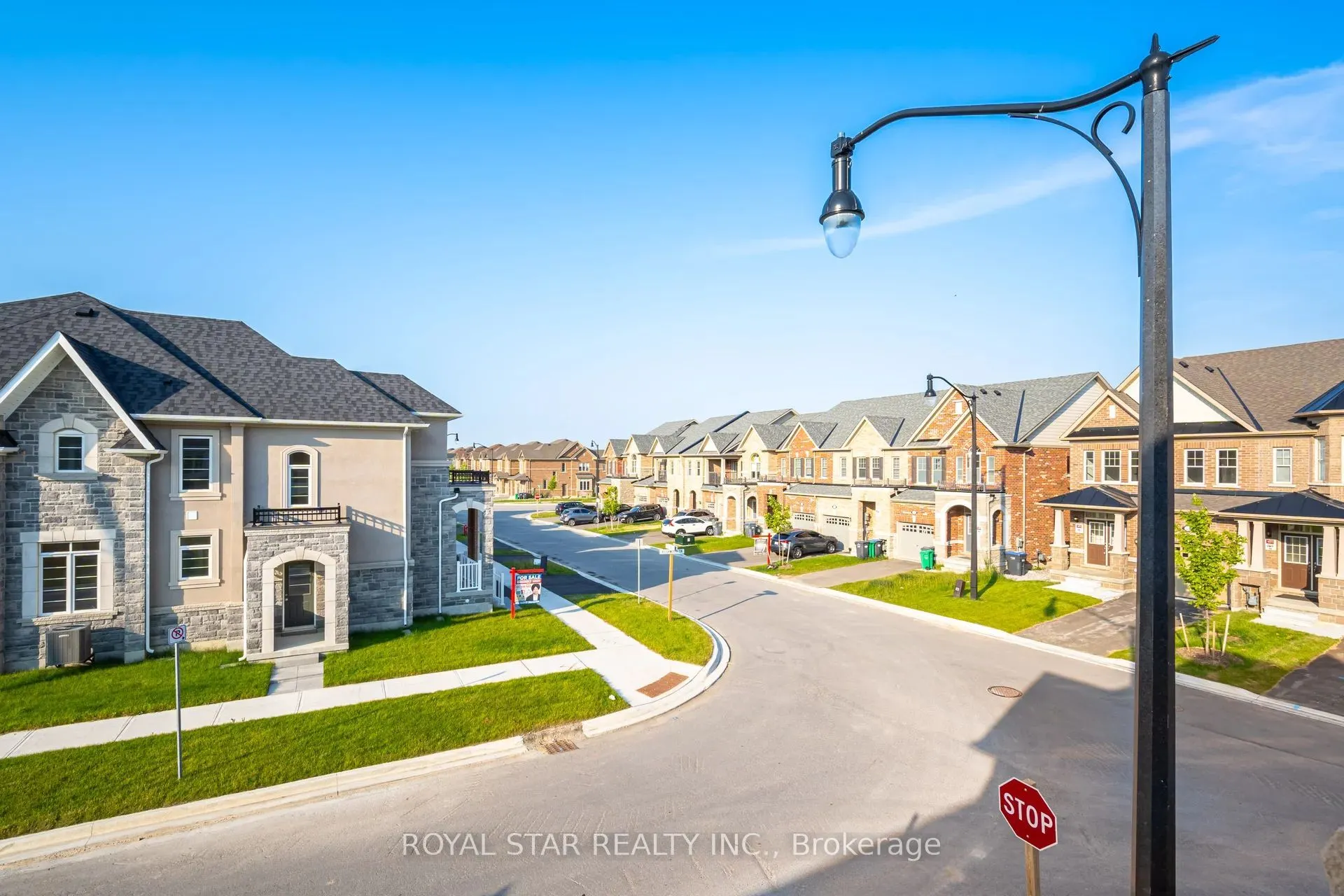 1 Bushwood Trail, #Upper