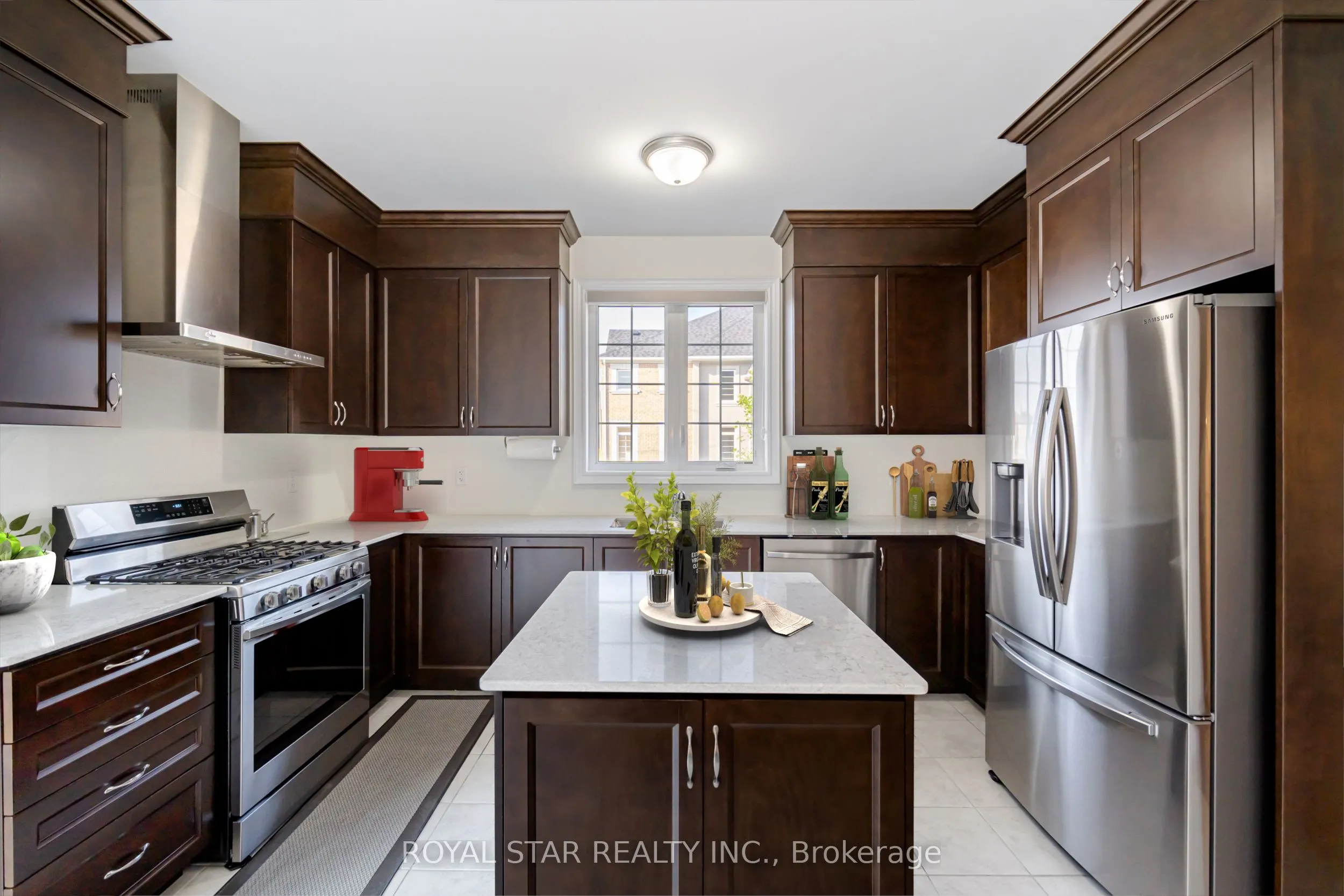 1 Bushwood Trail, #Upper