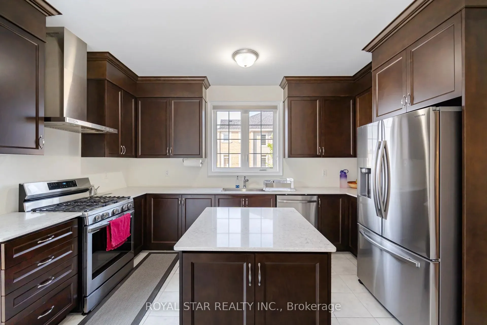 1 Bushwood Trail, #Upper