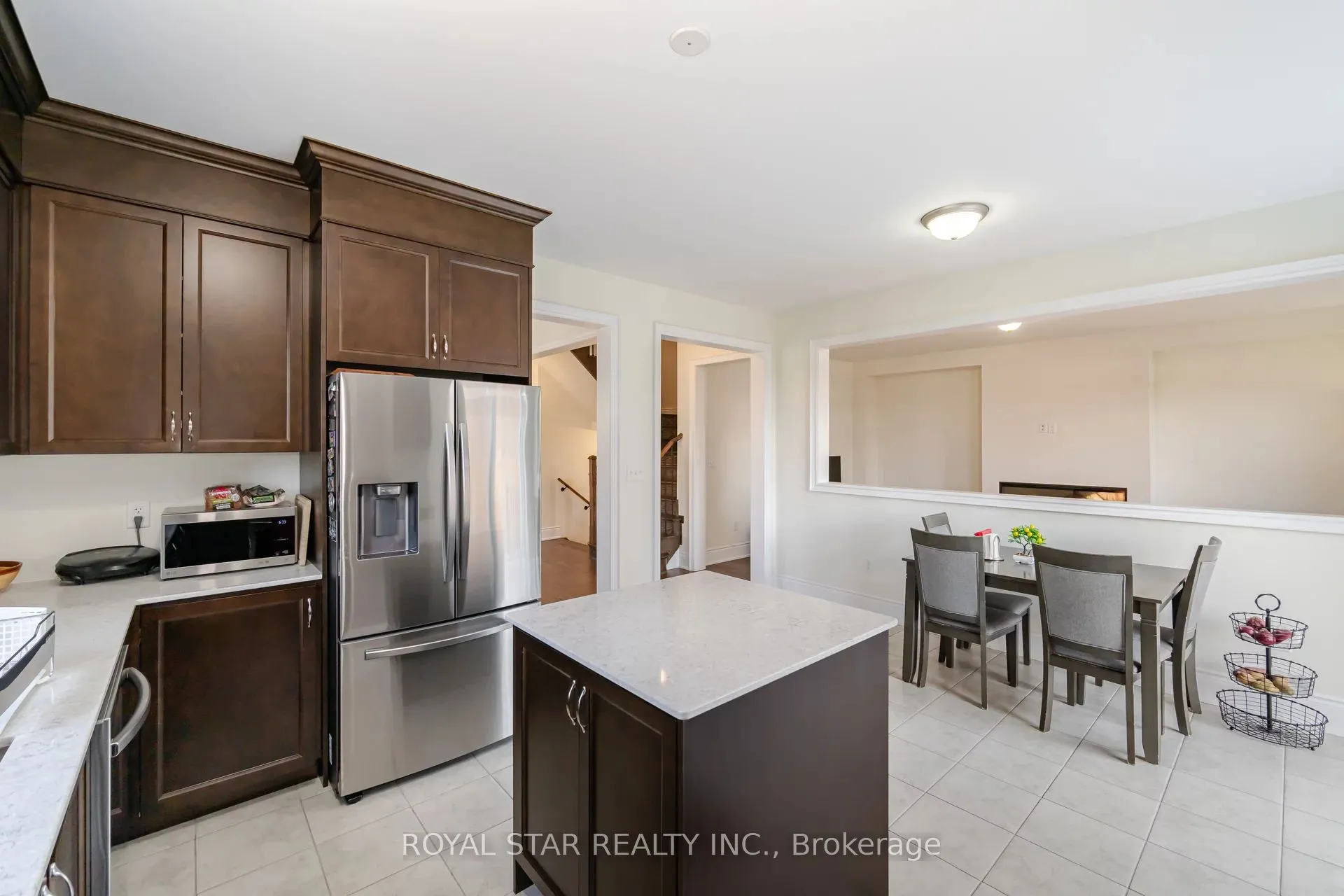 1 Bushwood Trail, #Upper