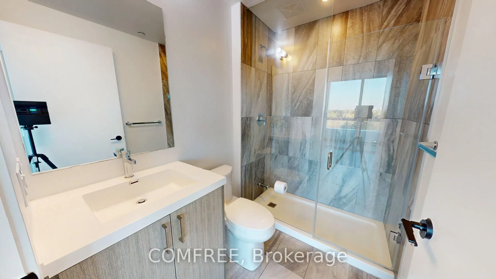 60 George Butchart Drive, #621