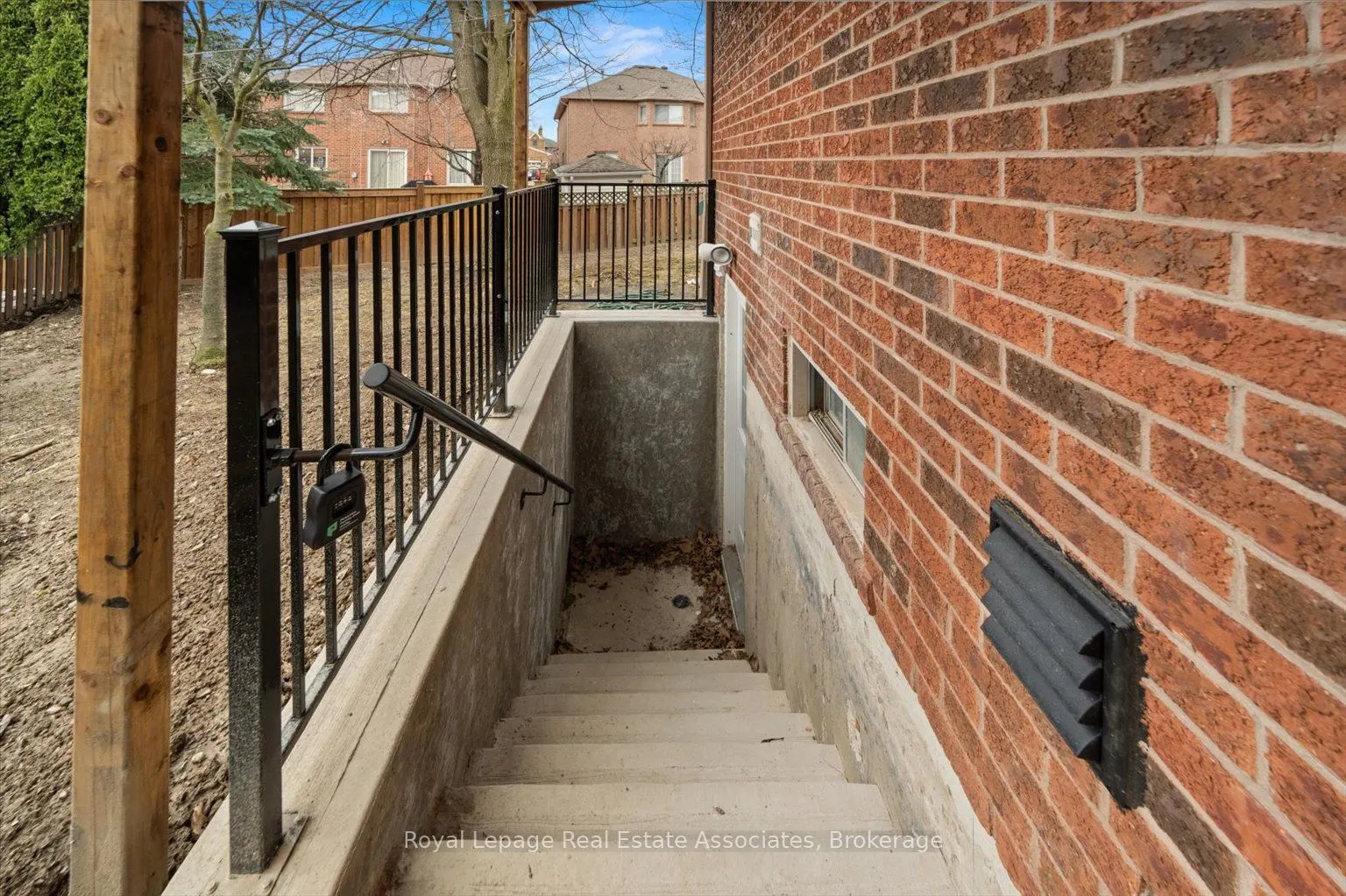 1409 Grist Mill Court, #Lower