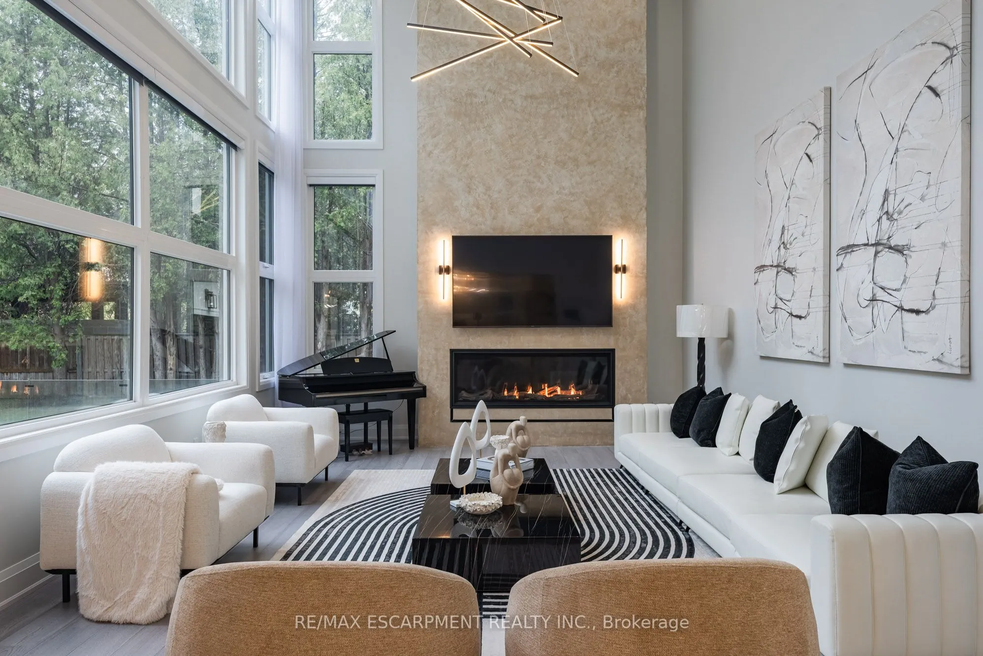 2110 Stonehouse Crescent