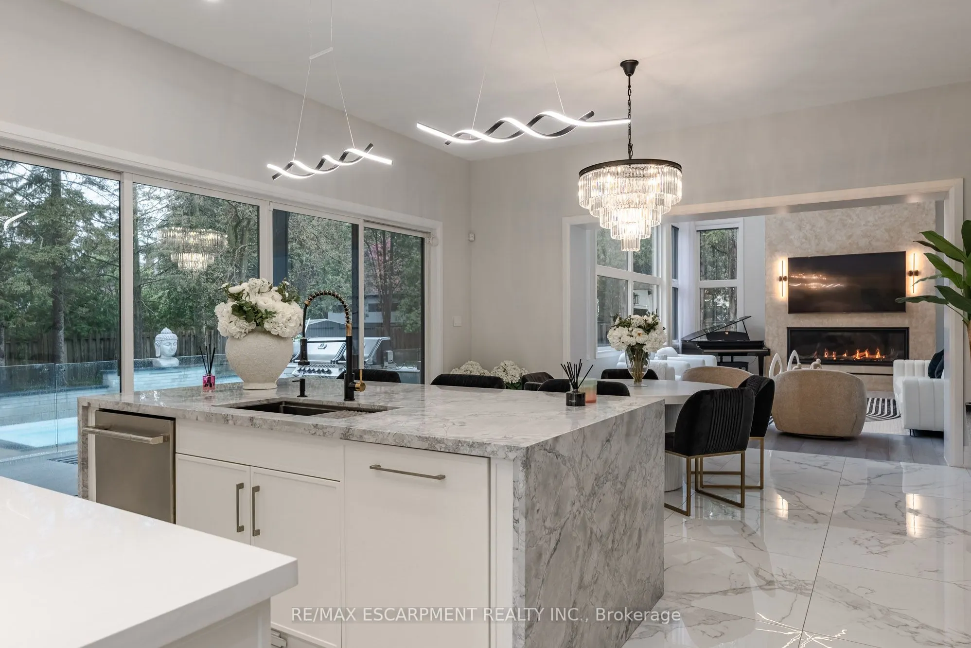 2110 Stonehouse Crescent