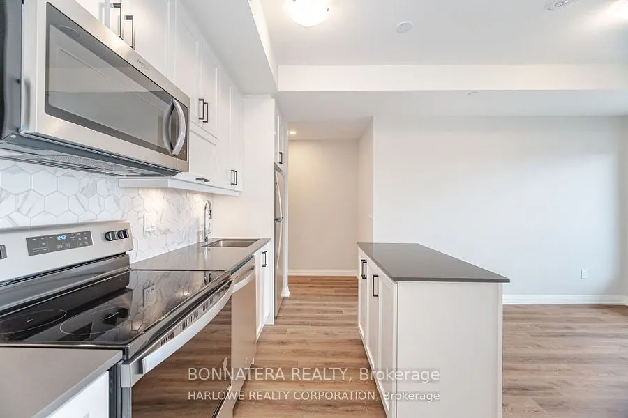 3006 William Cutmore Boulevard, #907