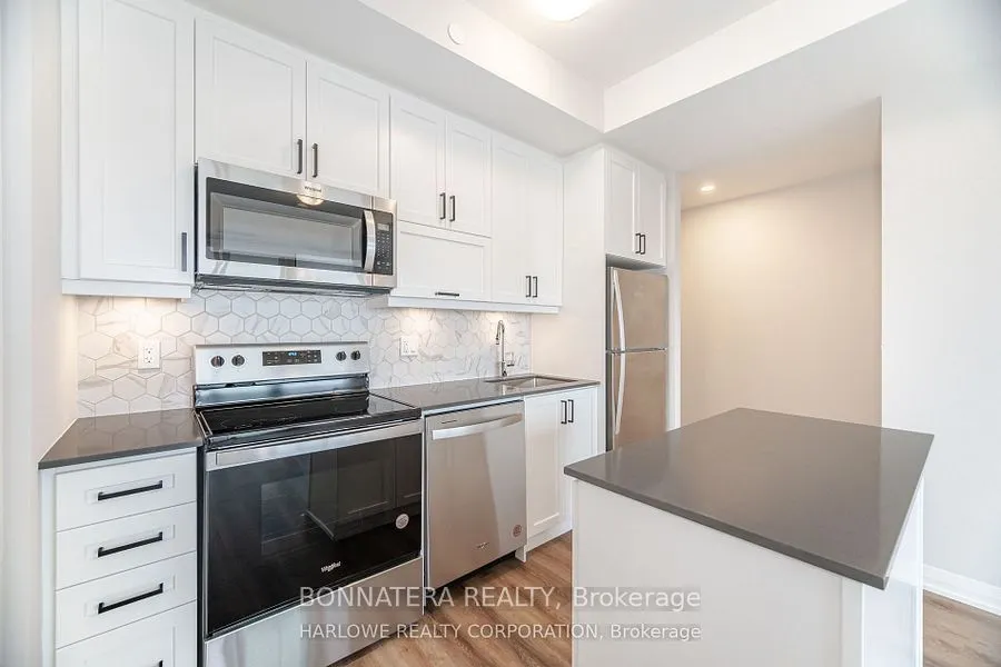 3006 William Cutmore Boulevard, #907
