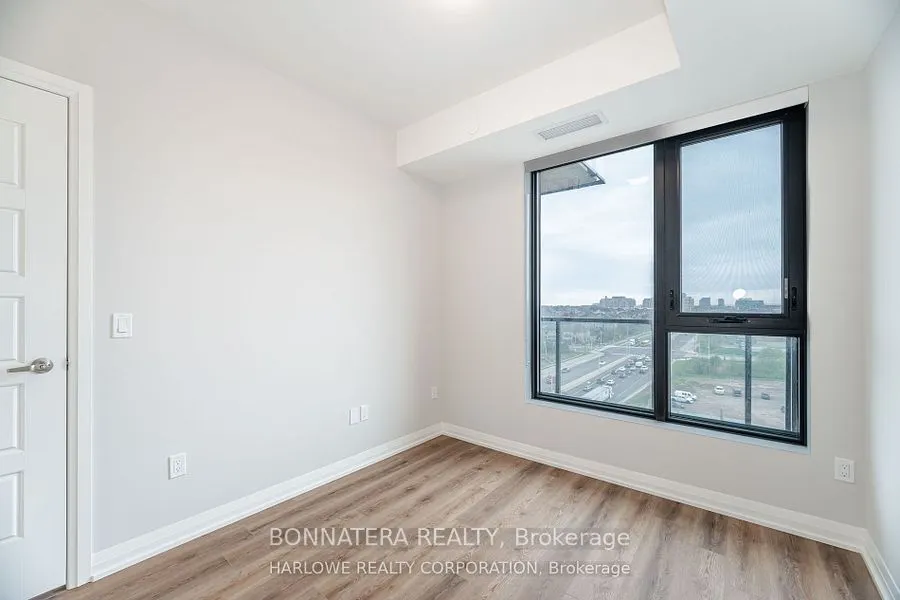 3006 William Cutmore Boulevard, #907