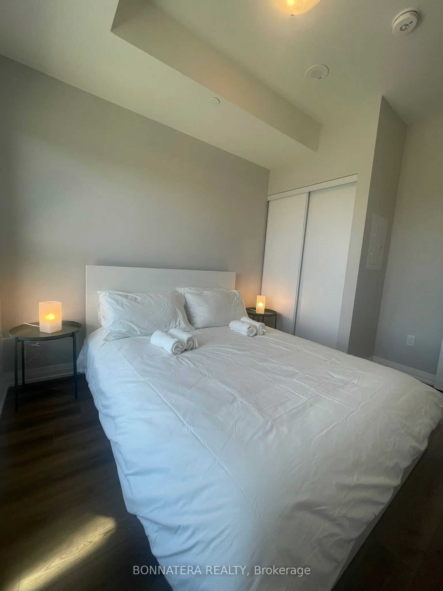 3006 William Cutmore Boulevard, #907