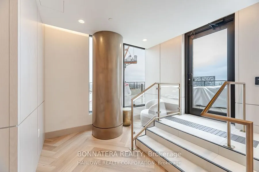 3006 William Cutmore Boulevard, #907
