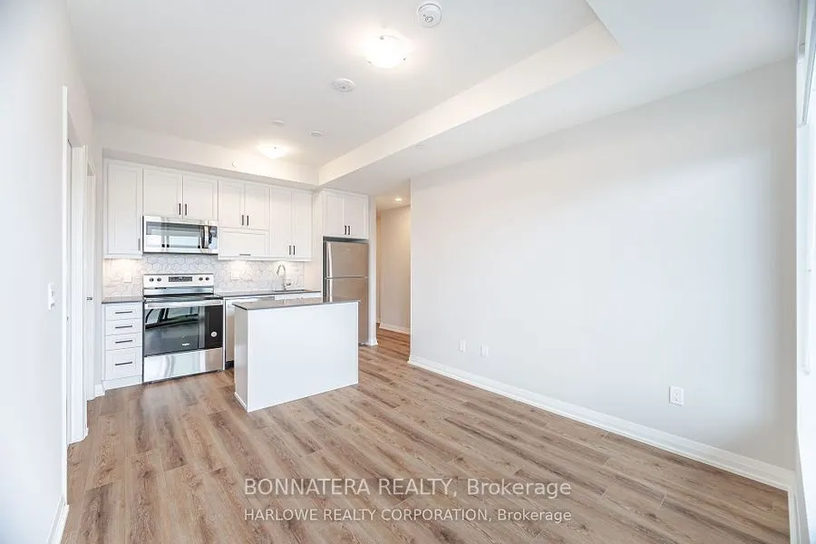 3006 William Cutmore Boulevard, #907