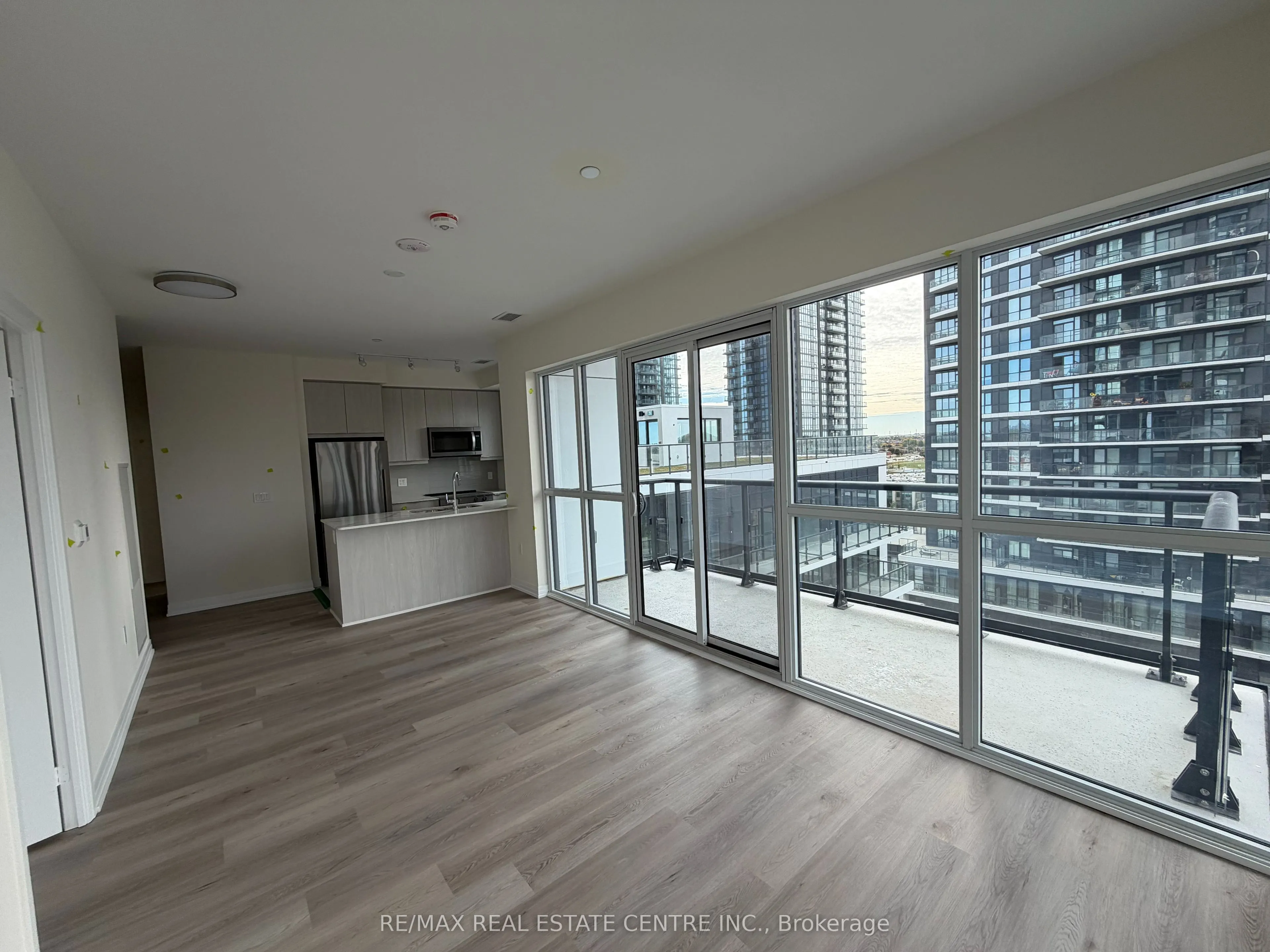 15 Watergarden Drive, #706