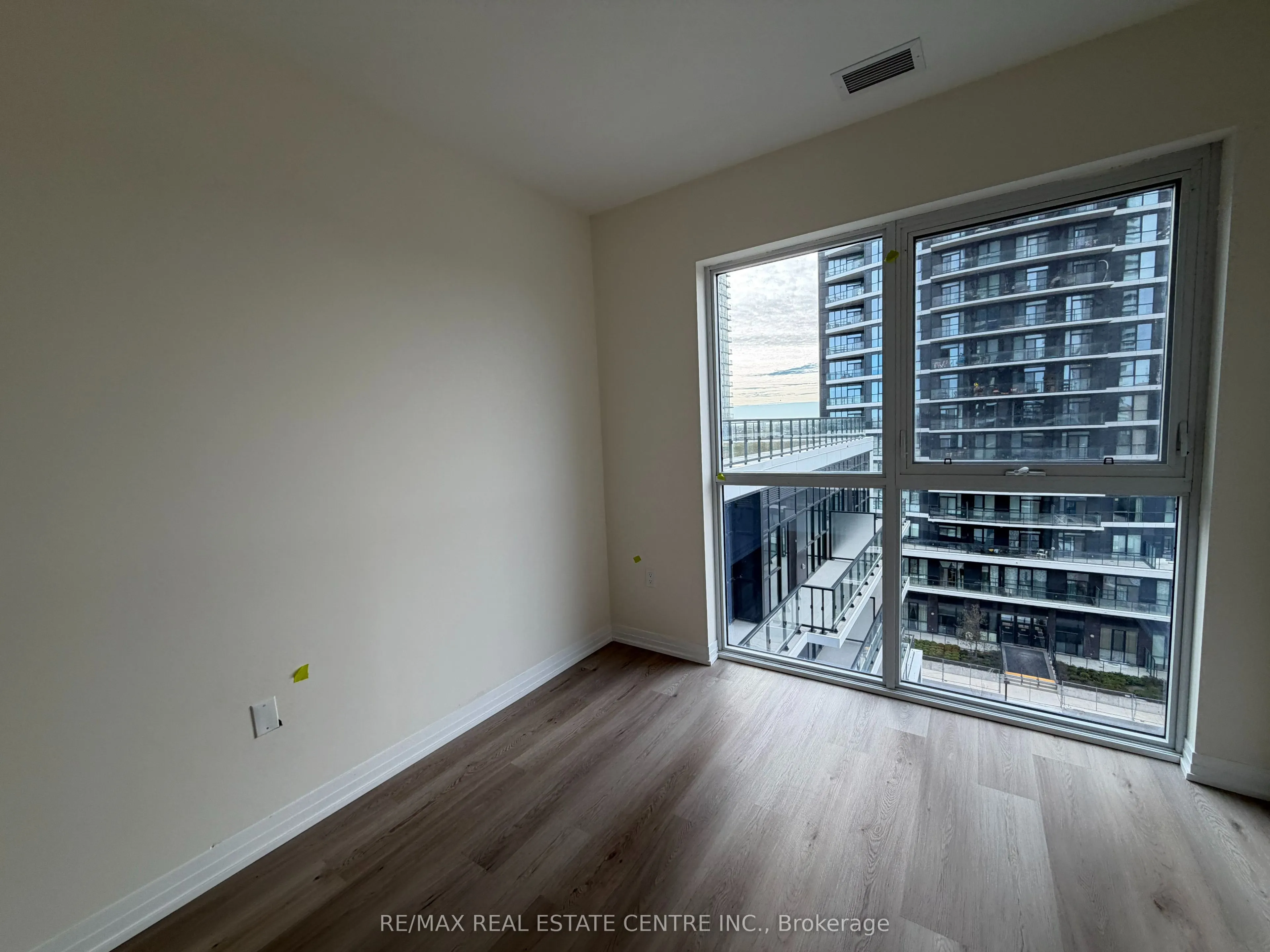 15 Watergarden Drive, #706