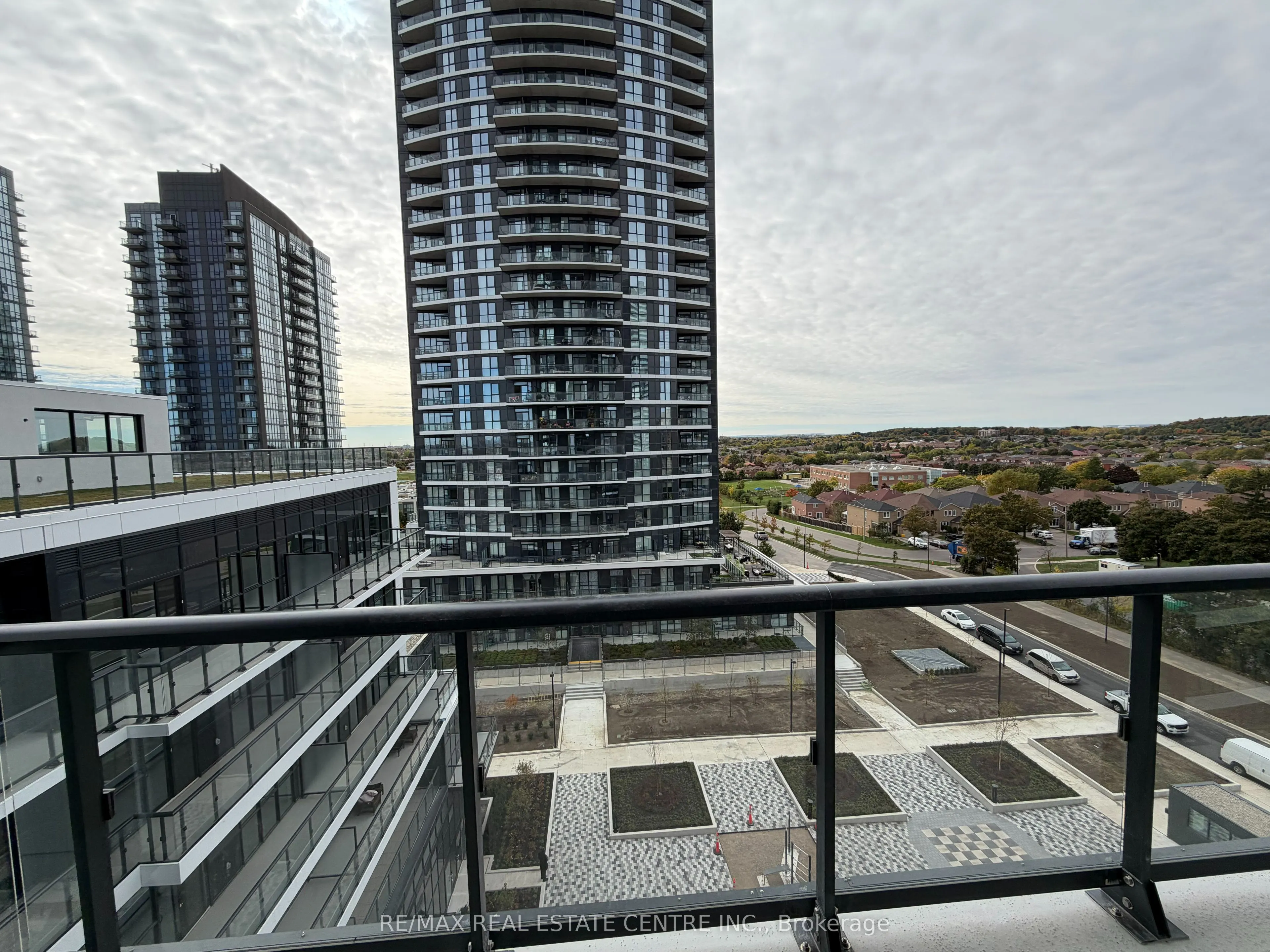 15 Watergarden Drive, #706