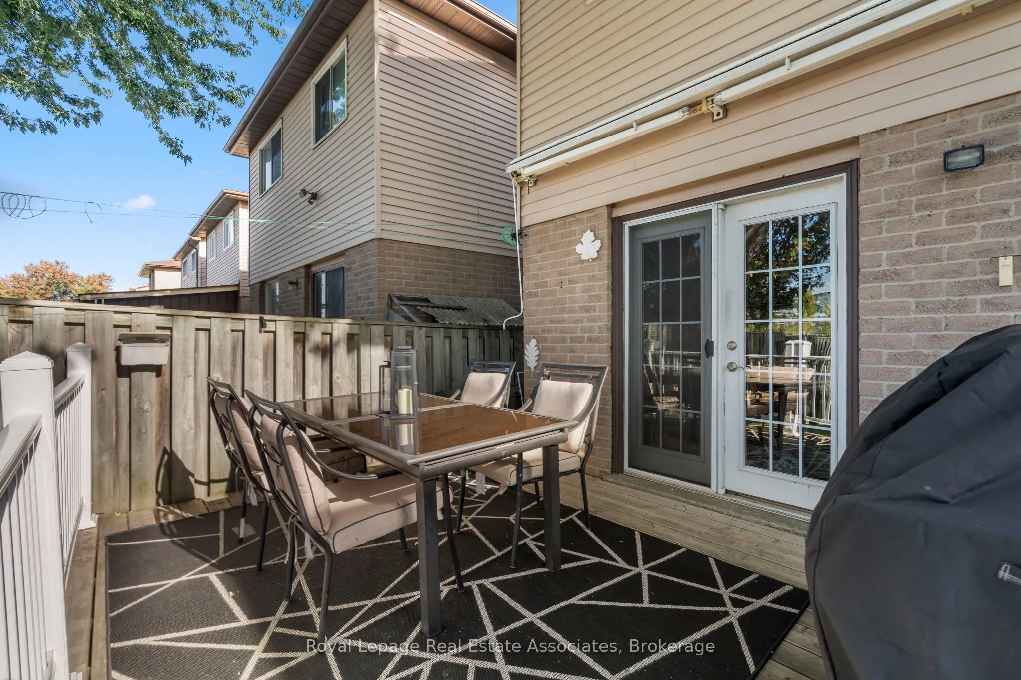 60 Newbridge Crescent