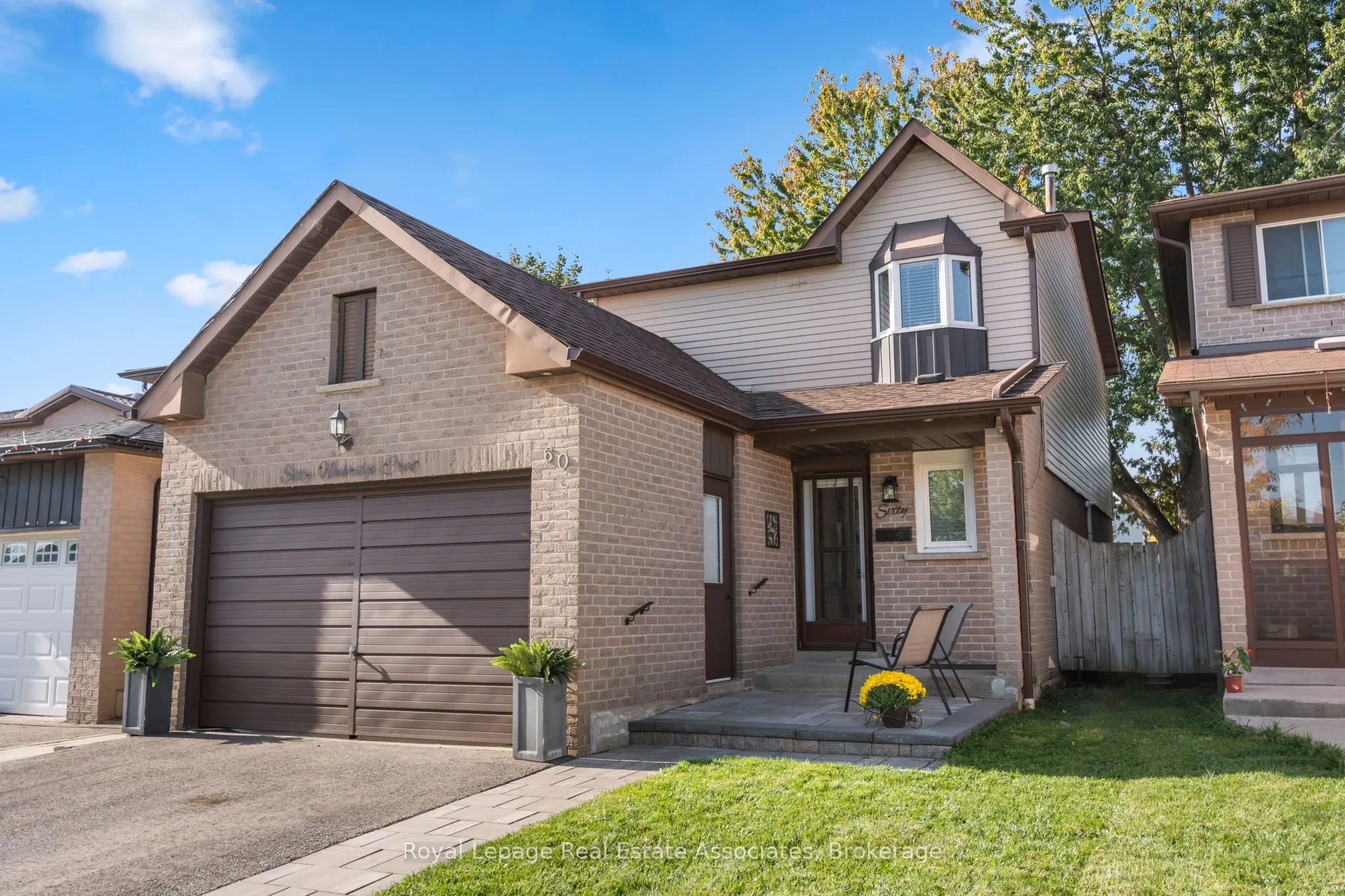 60 Newbridge Crescent