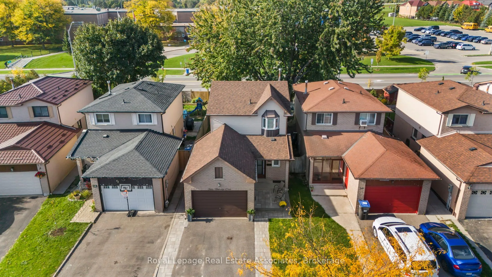 60 Newbridge Crescent