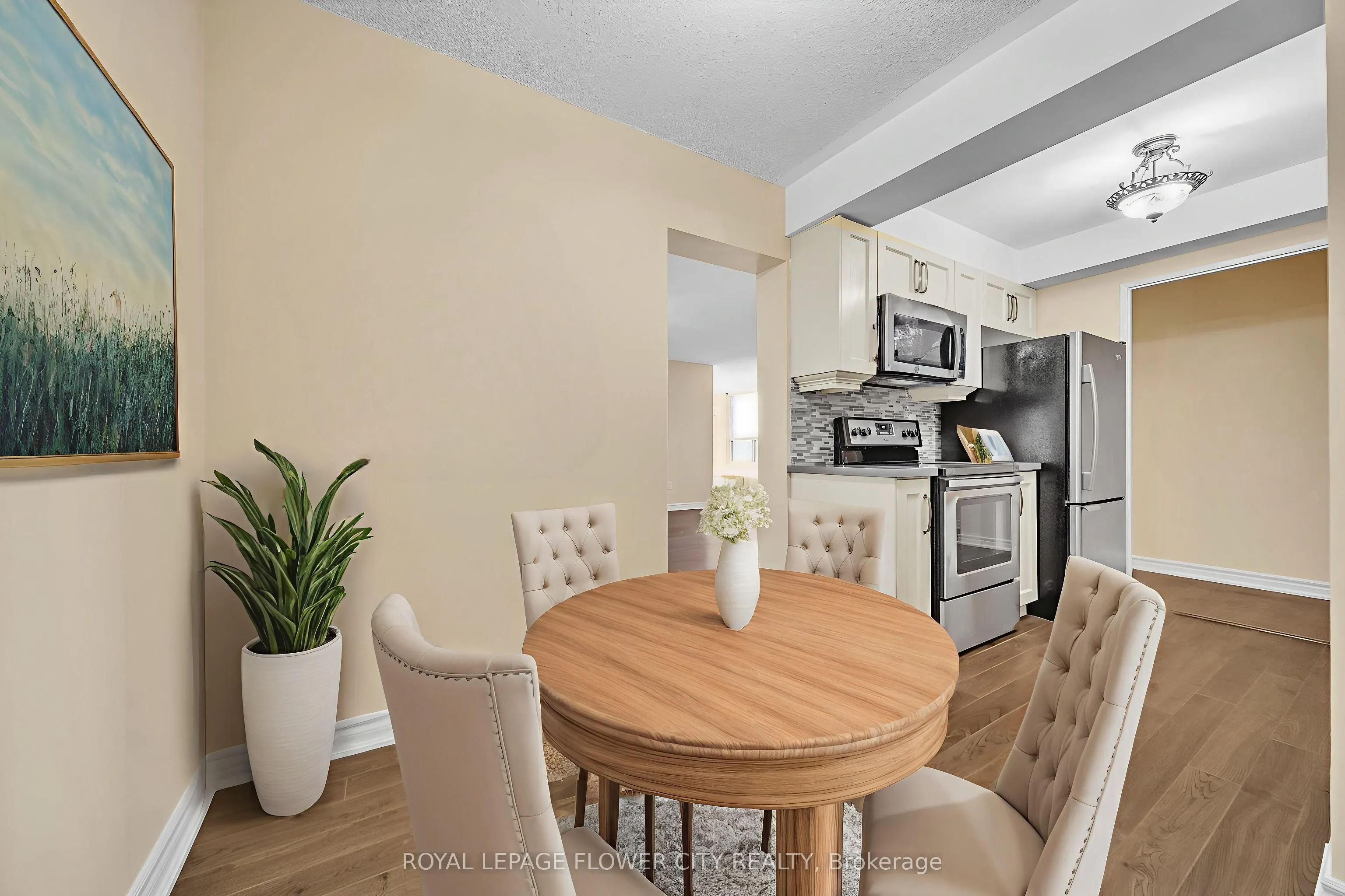 1515 Lakeshore Road E, #602
