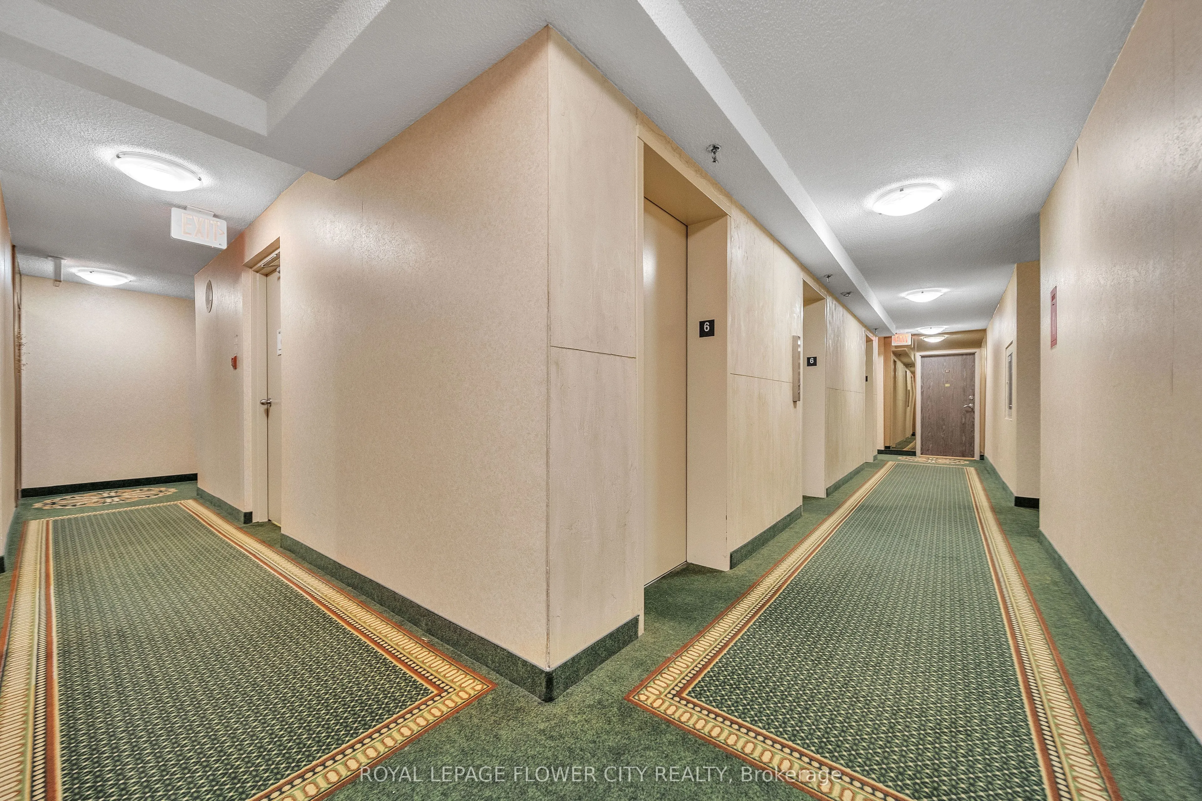 1515 Lakeshore Road E, #602