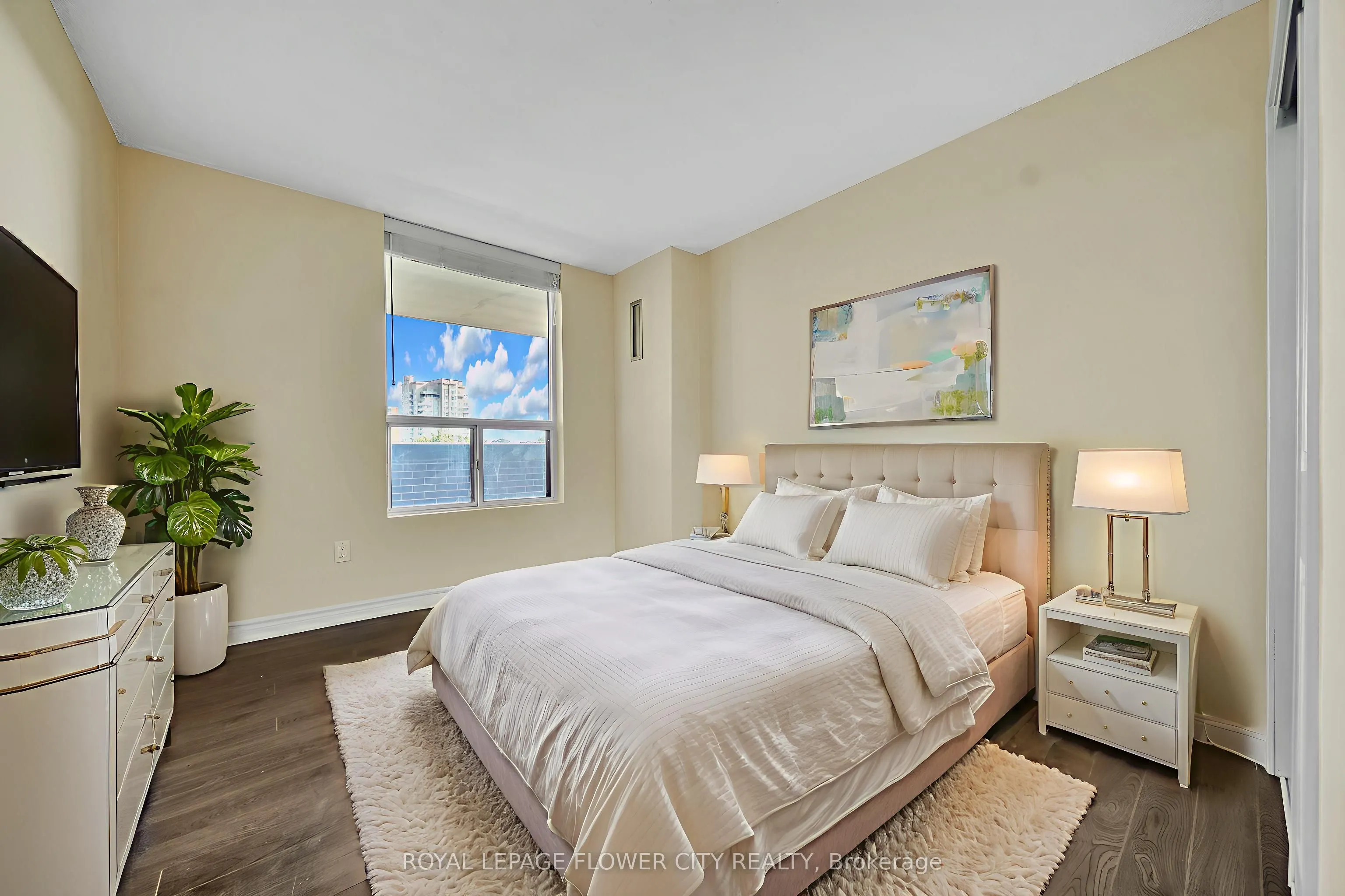 1515 Lakeshore Road E, #602