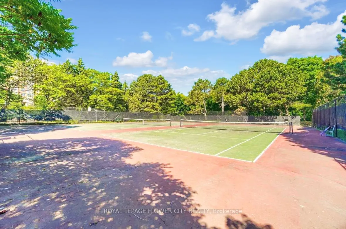 1515 Lakeshore Road E, #602