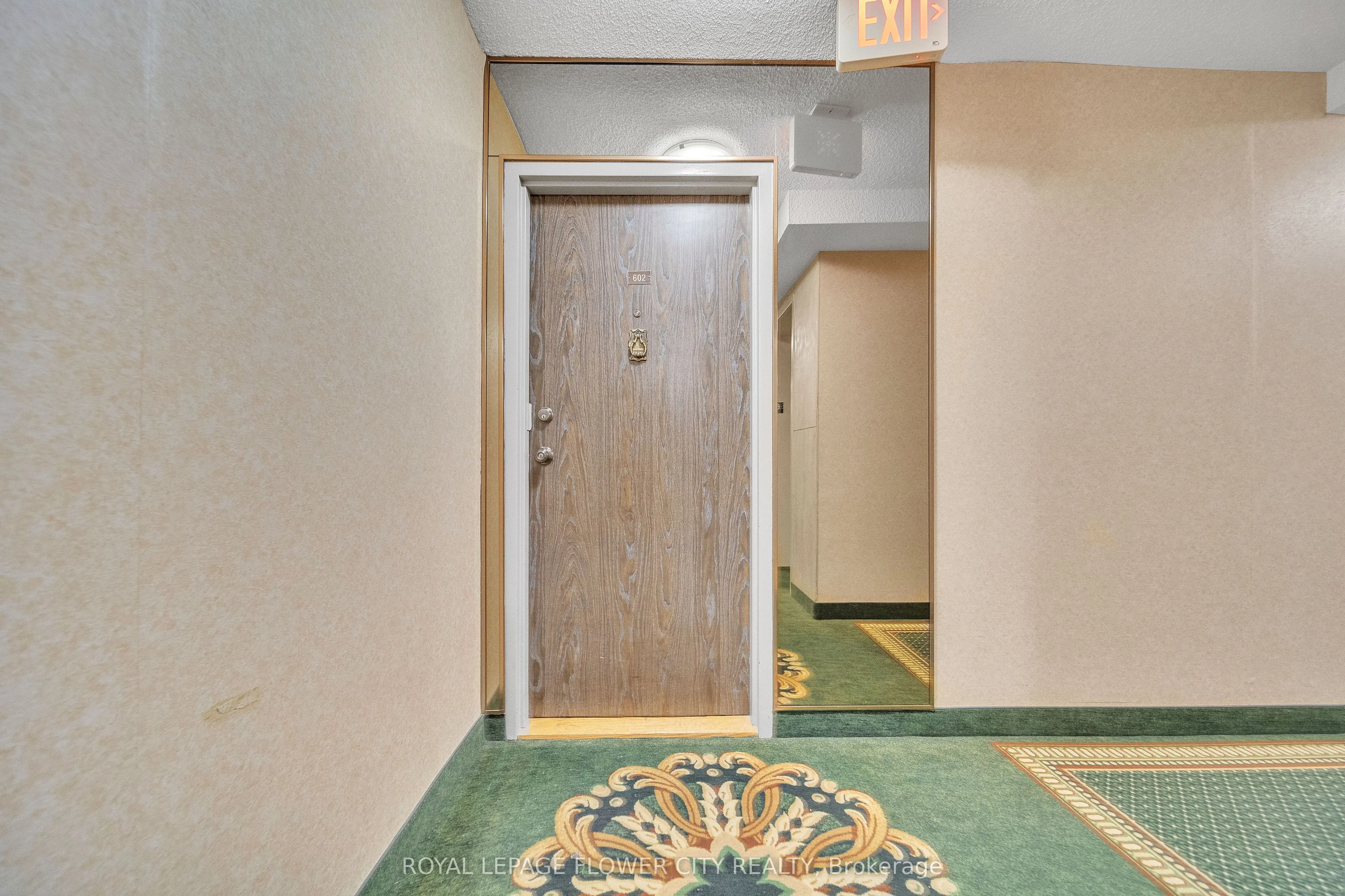 1515 Lakeshore Road E, #602