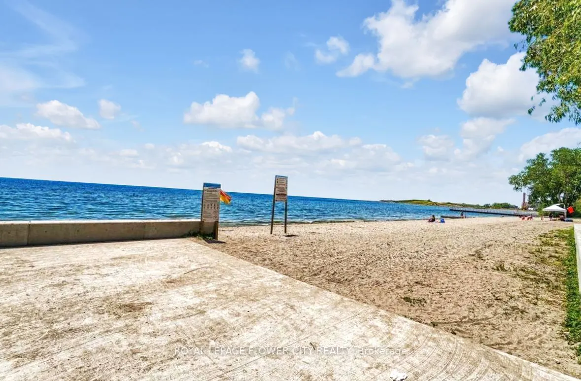 1515 Lakeshore Road E, #602