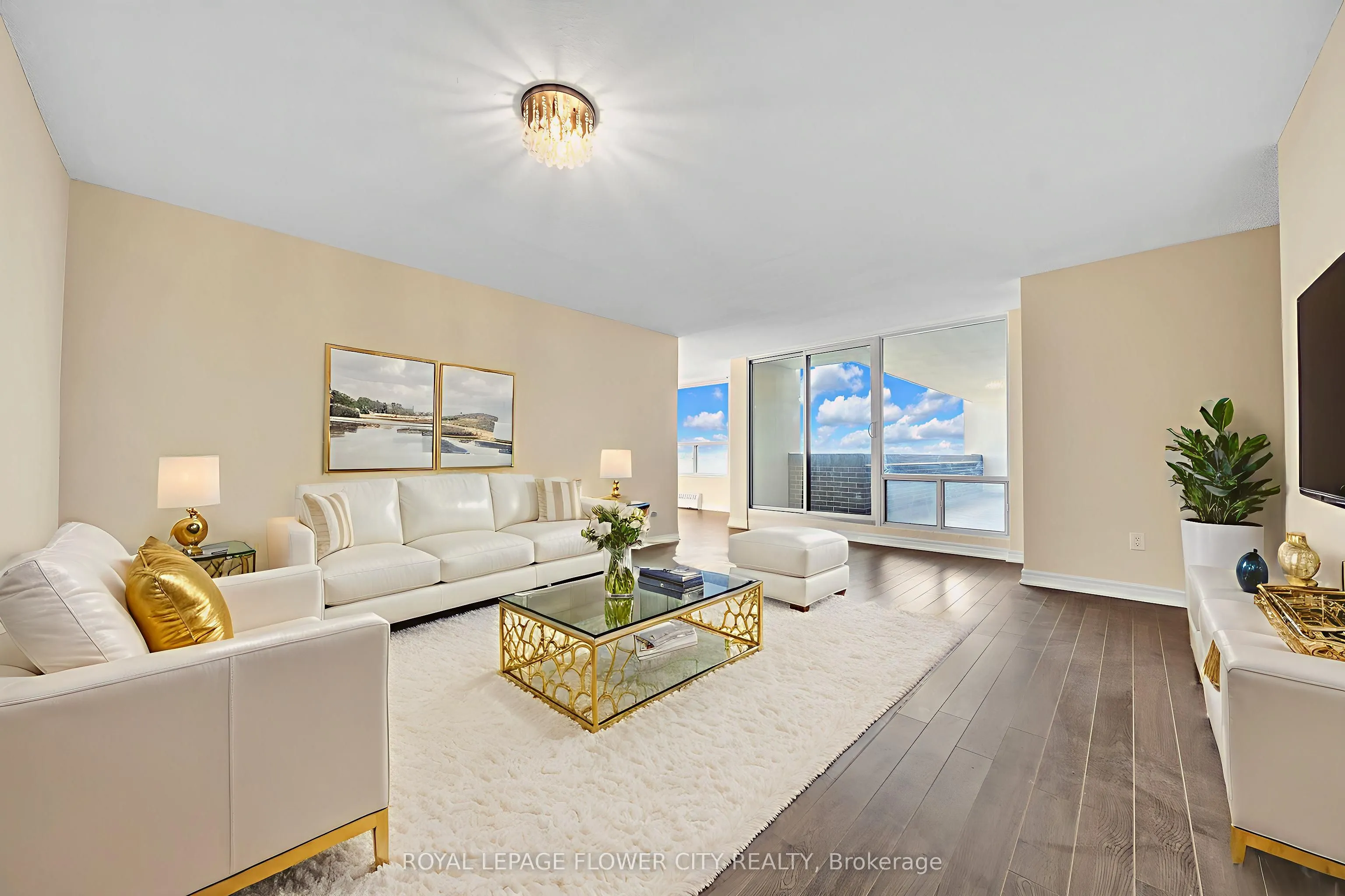 1515 Lakeshore Road E, #602