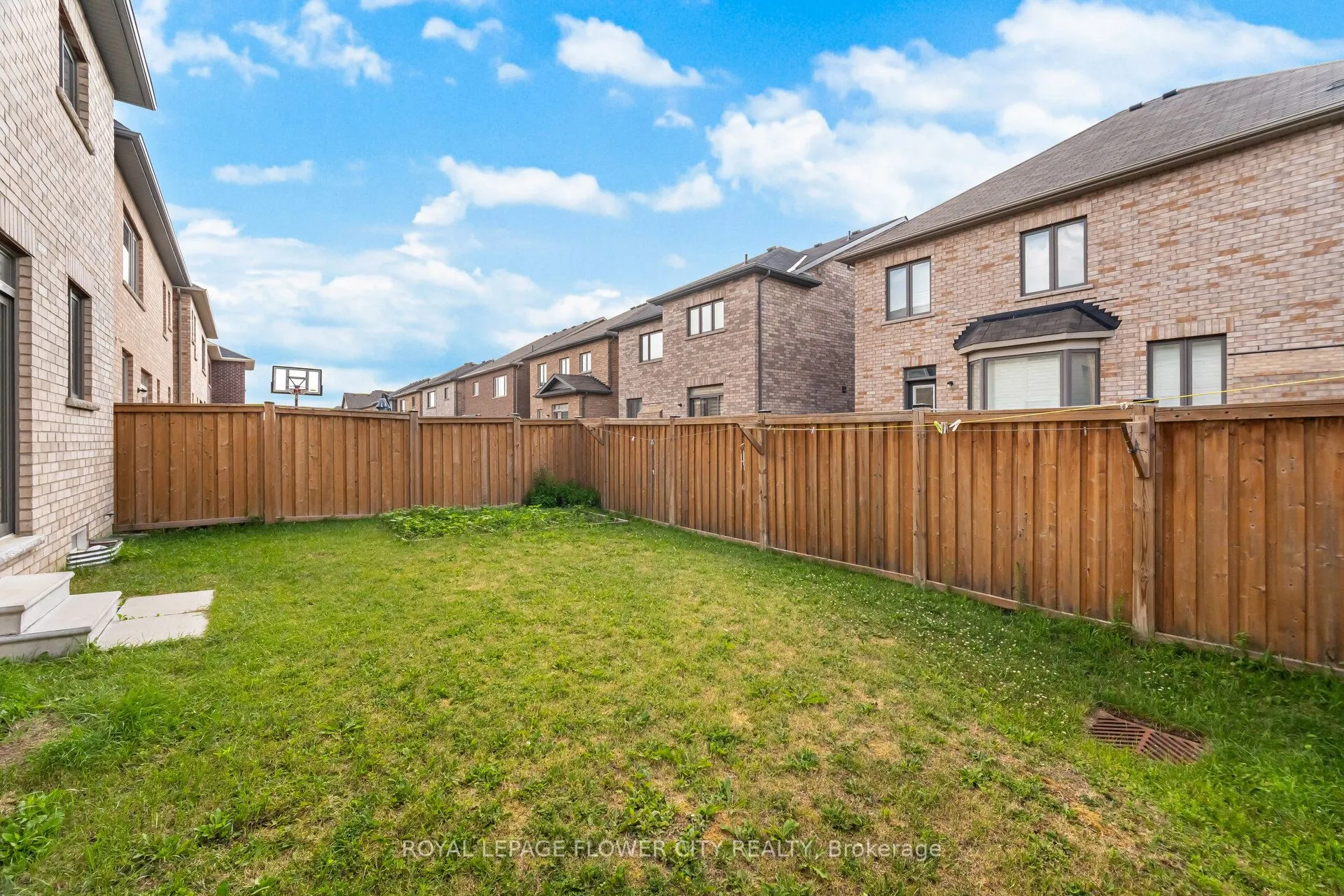 31 O'Connor Crescent