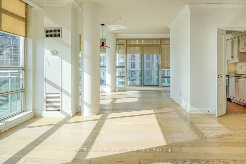 5 Marine Parade Drive, #805