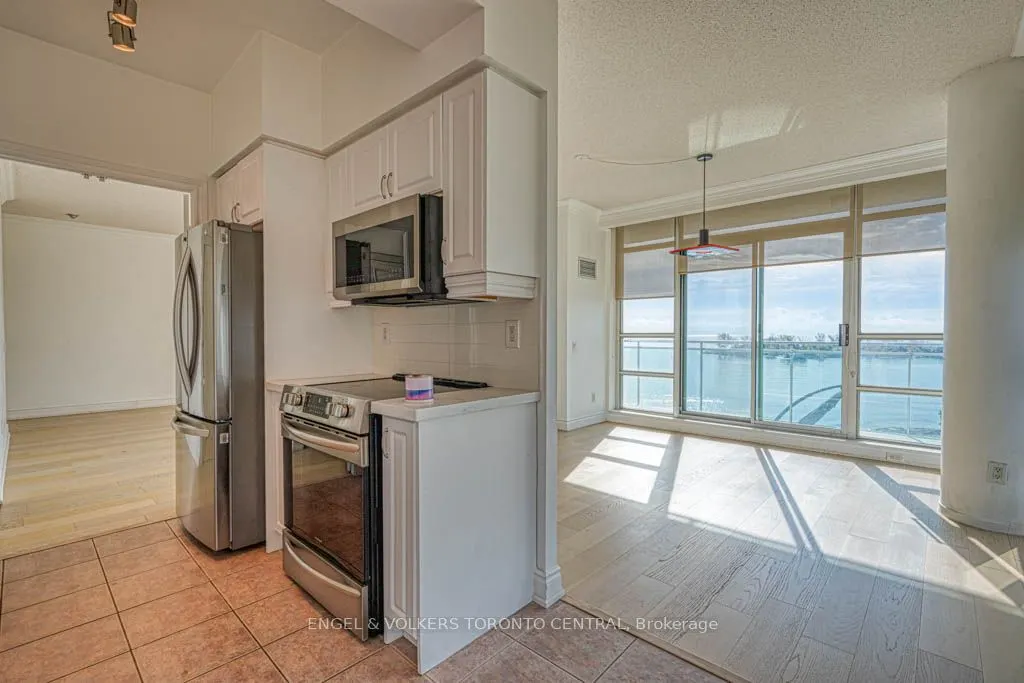 5 Marine Parade Drive, #805