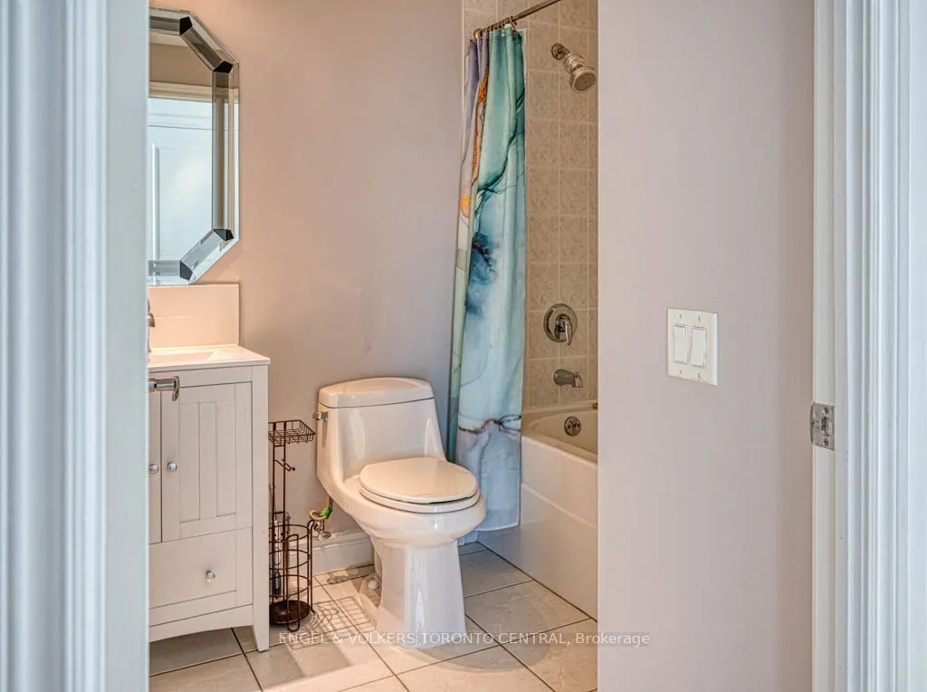 5 Marine Parade Drive, #805