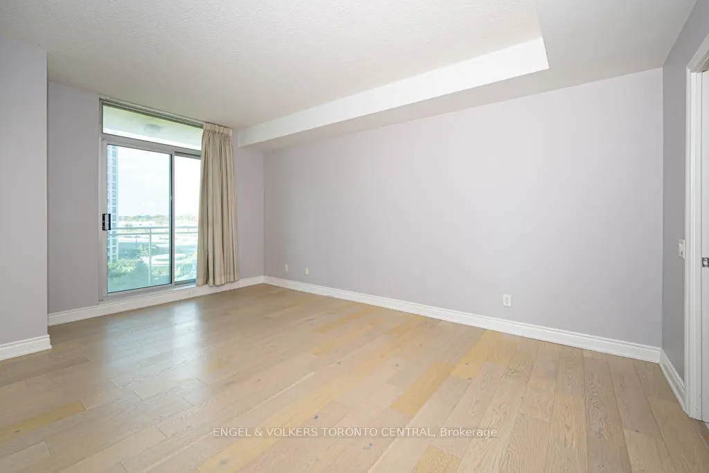 5 Marine Parade Drive, #805