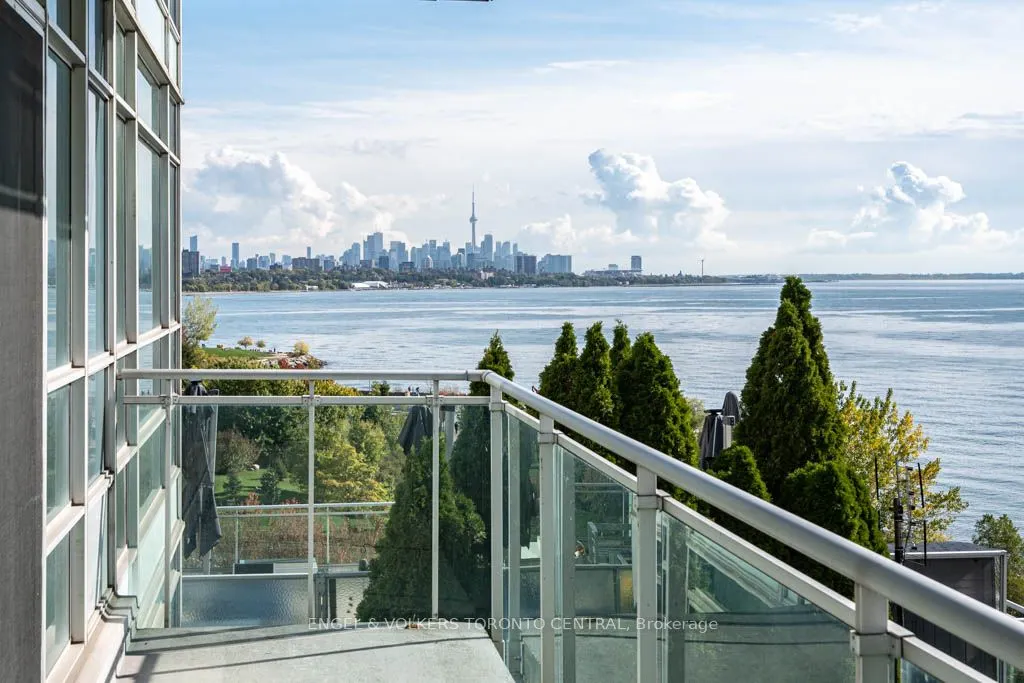 5 Marine Parade Drive, #805