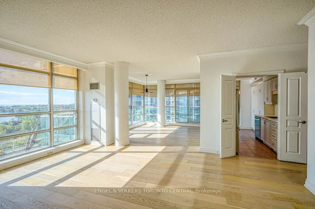 5 Marine Parade Drive, #805