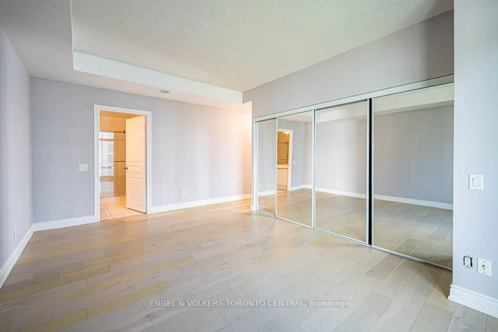5 Marine Parade Drive, #805