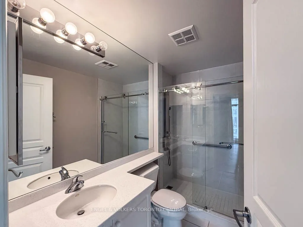 5 Marine Parade Drive, #805