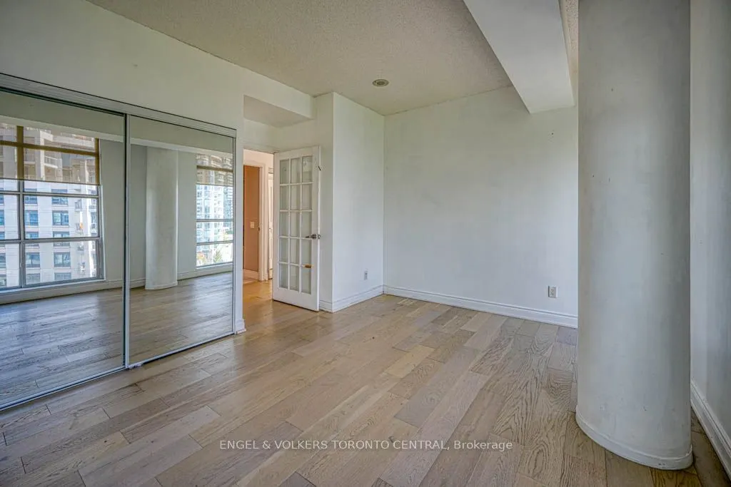 5 Marine Parade Drive, #805