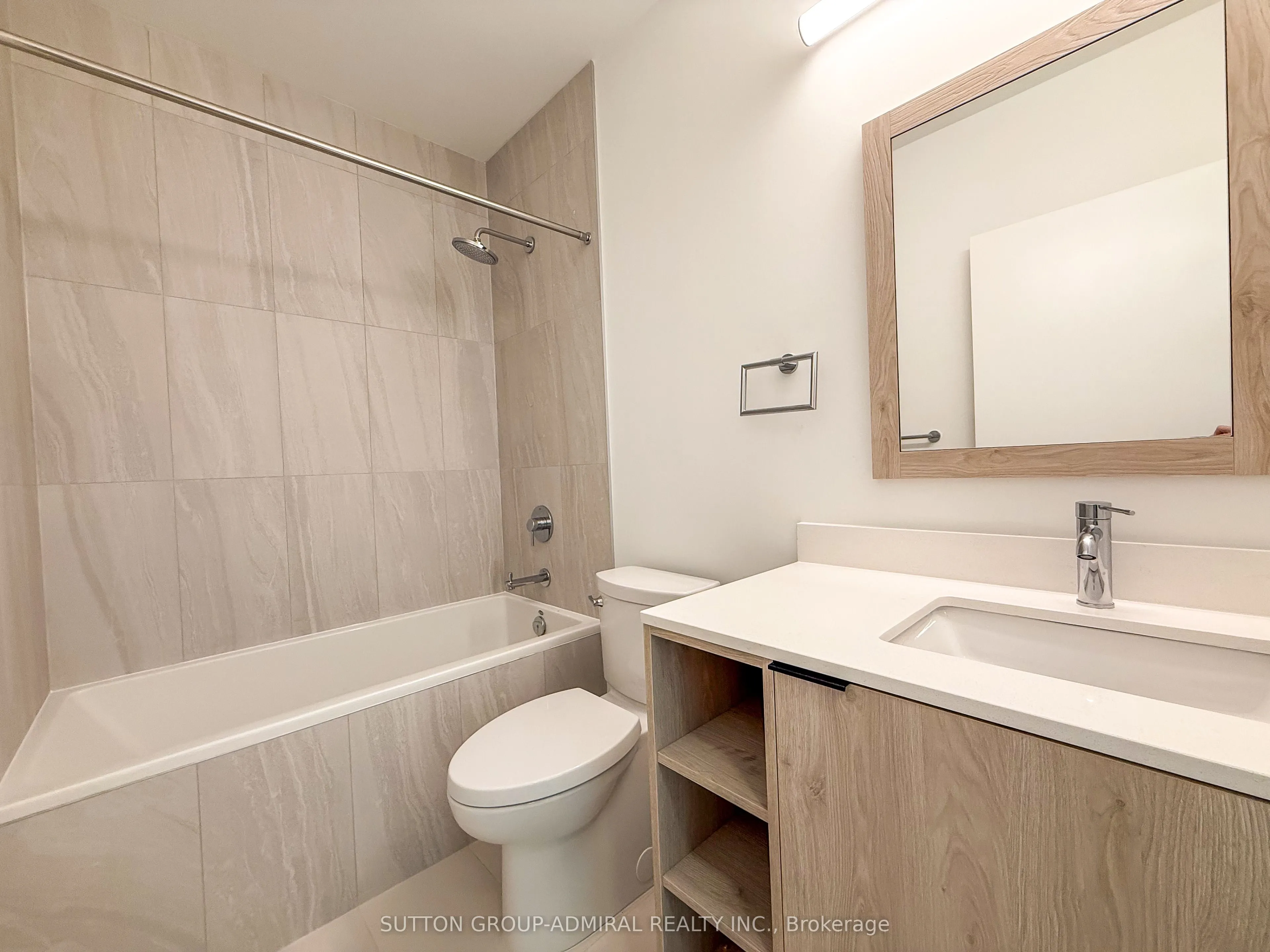 1007 The Queensway, #225